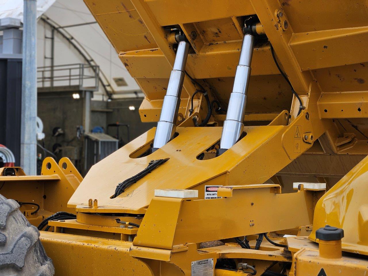 2015 Hydrema 912HM Swivel Tip Dump Truck