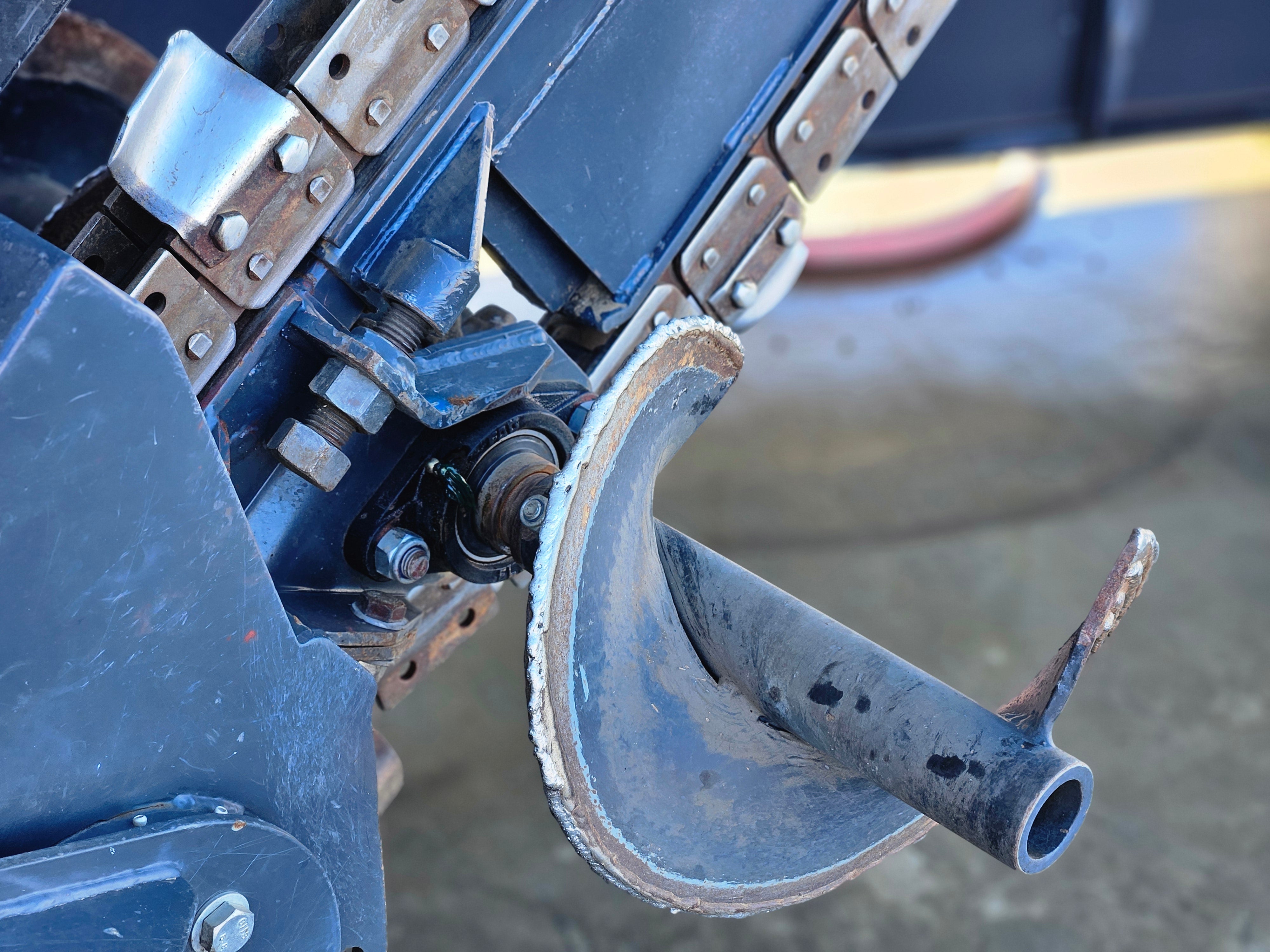 2023 Kubota L3800D Trencher