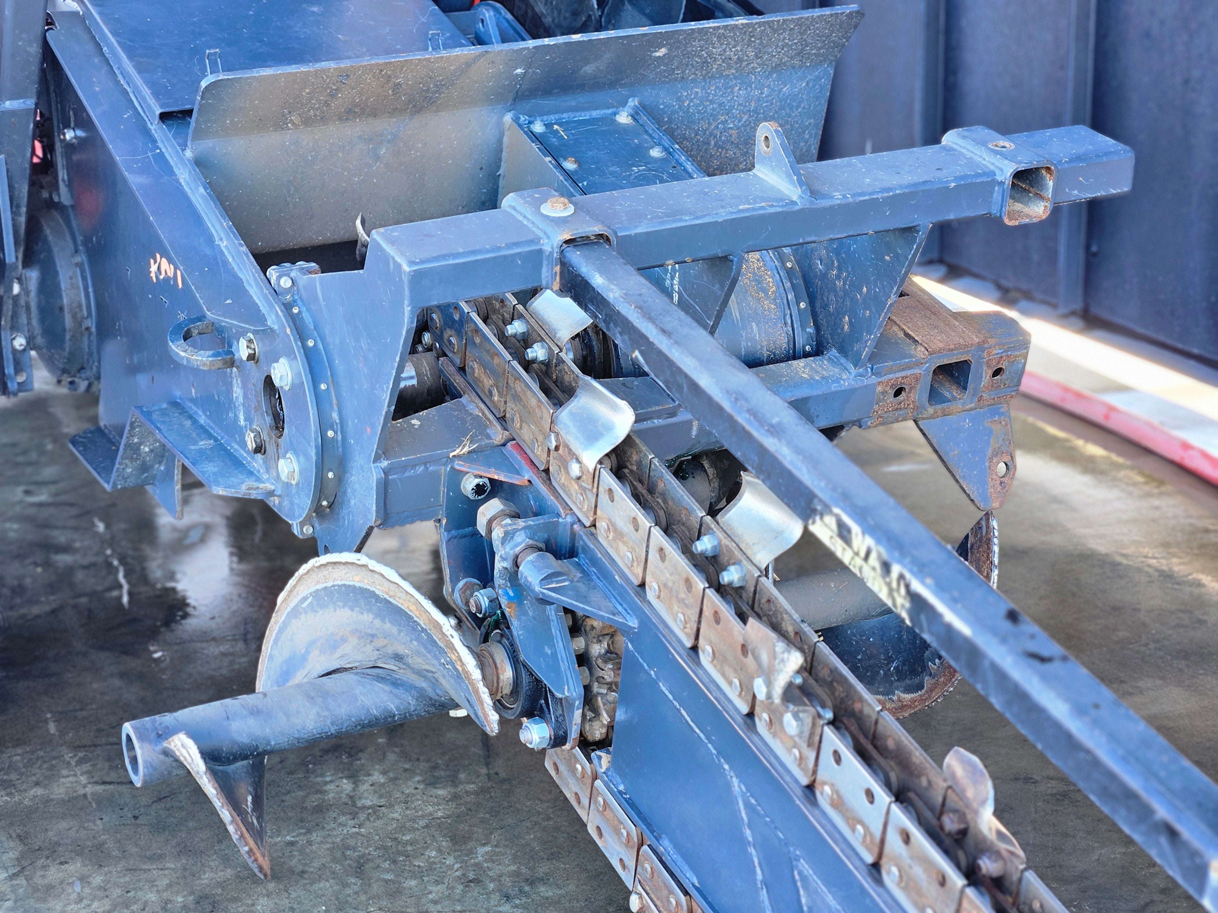 2023 Kubota L3800D Trencher