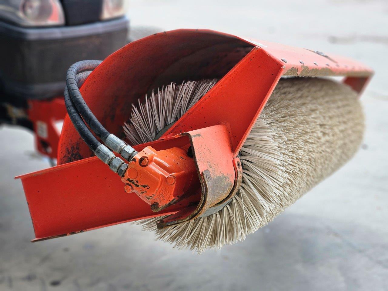 2019 Neilo L5740 Broom and Optional Trailer