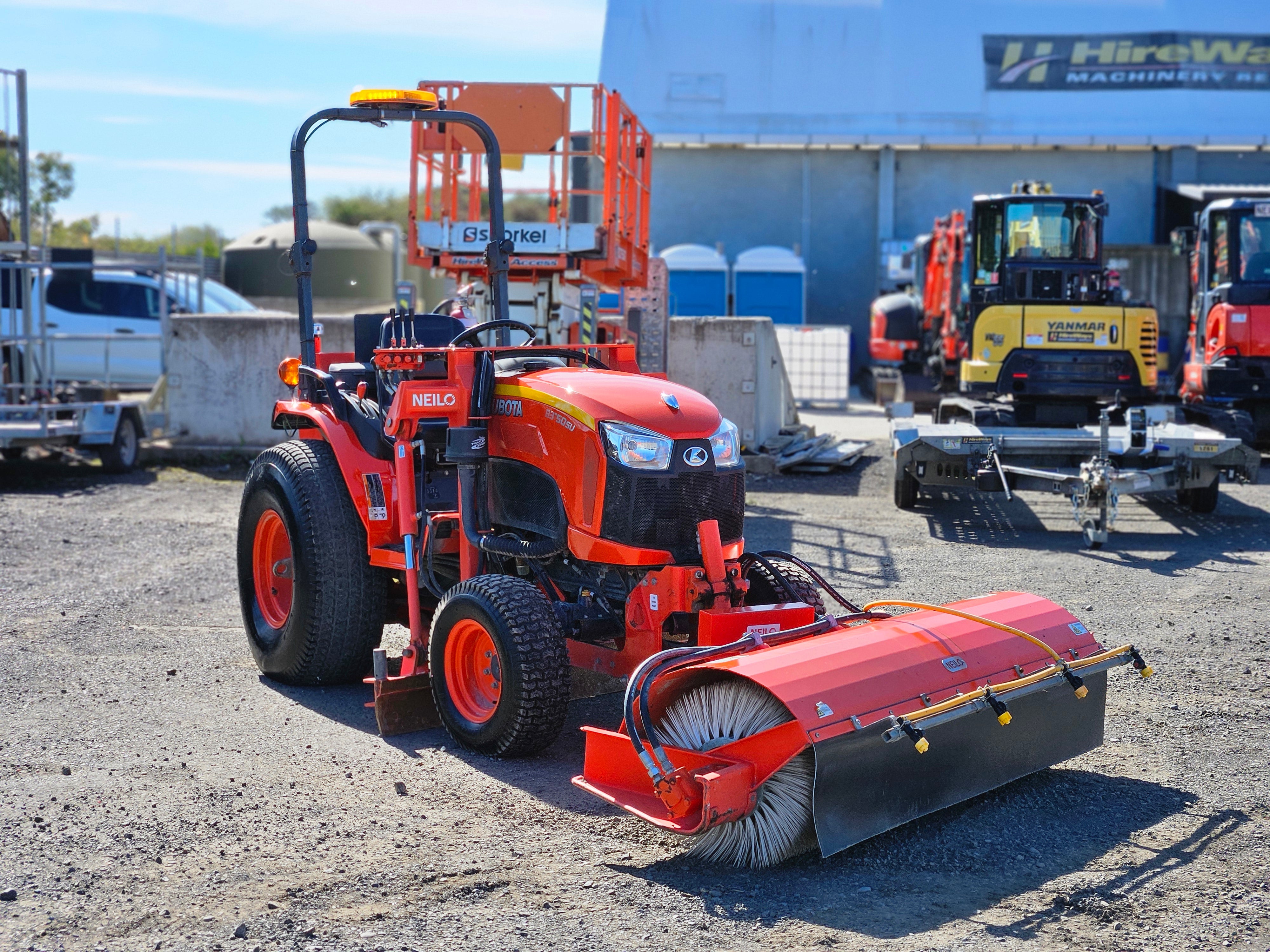 2020 Neilo B3150 Tractor Grader / Broom