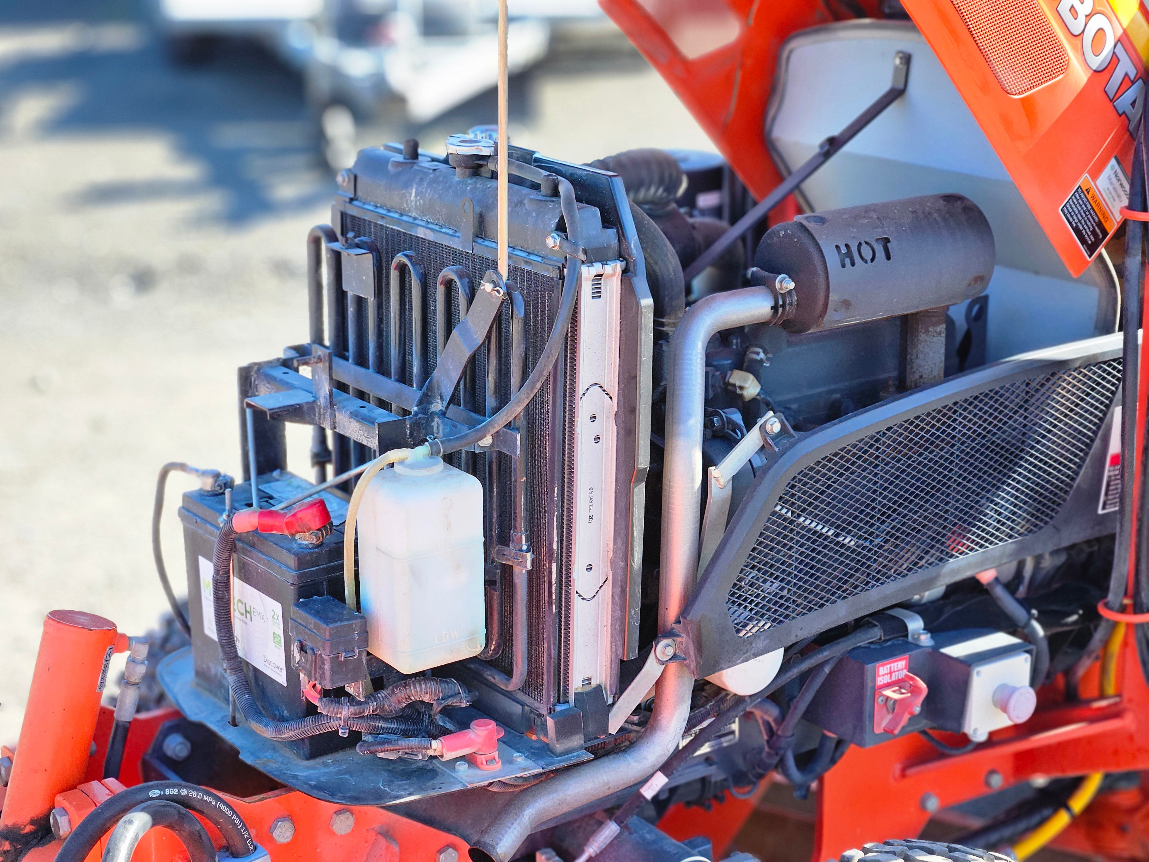 2020 Neilo B3150 Tractor Grader / Broom