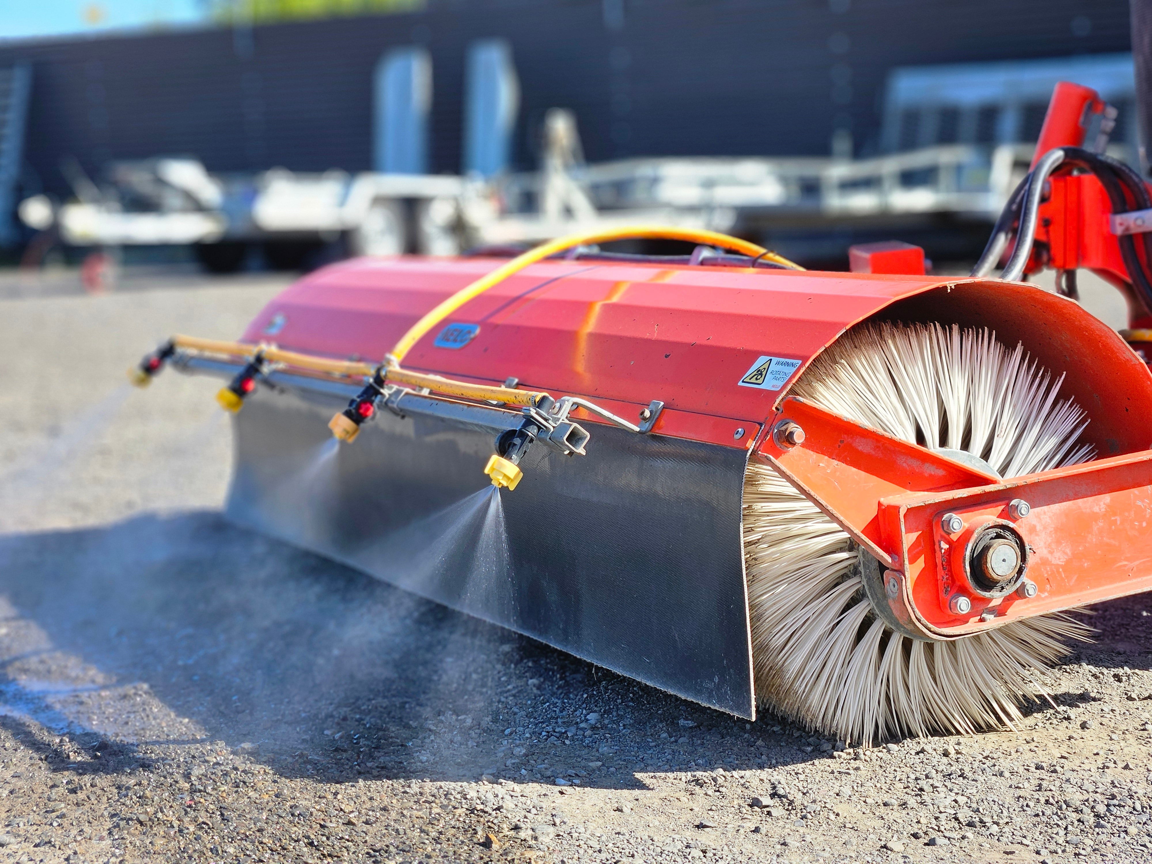 2020 Neilo B3150 Tractor Grader / Broom