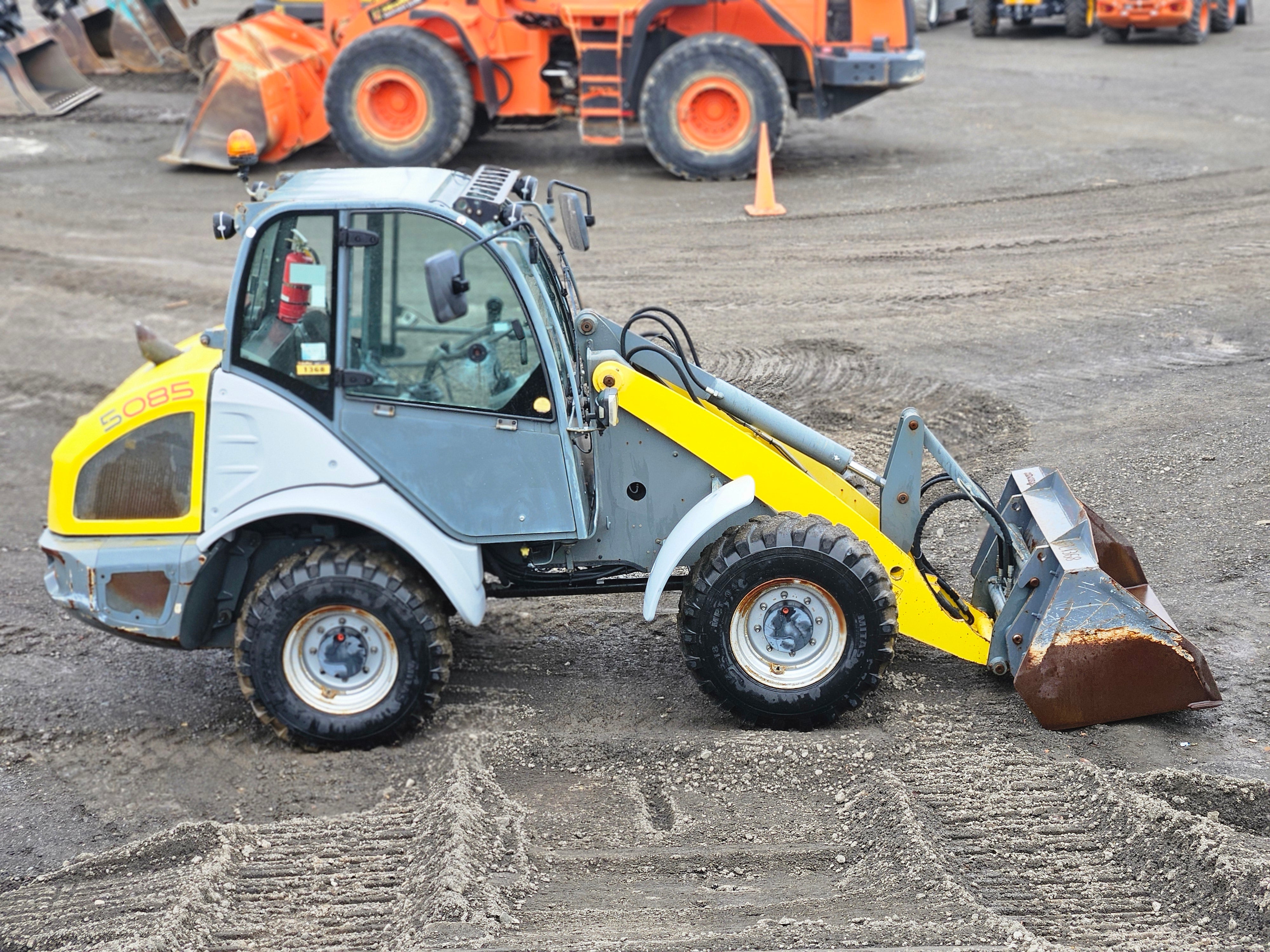 2016 Wacker Neuson 353 Loader