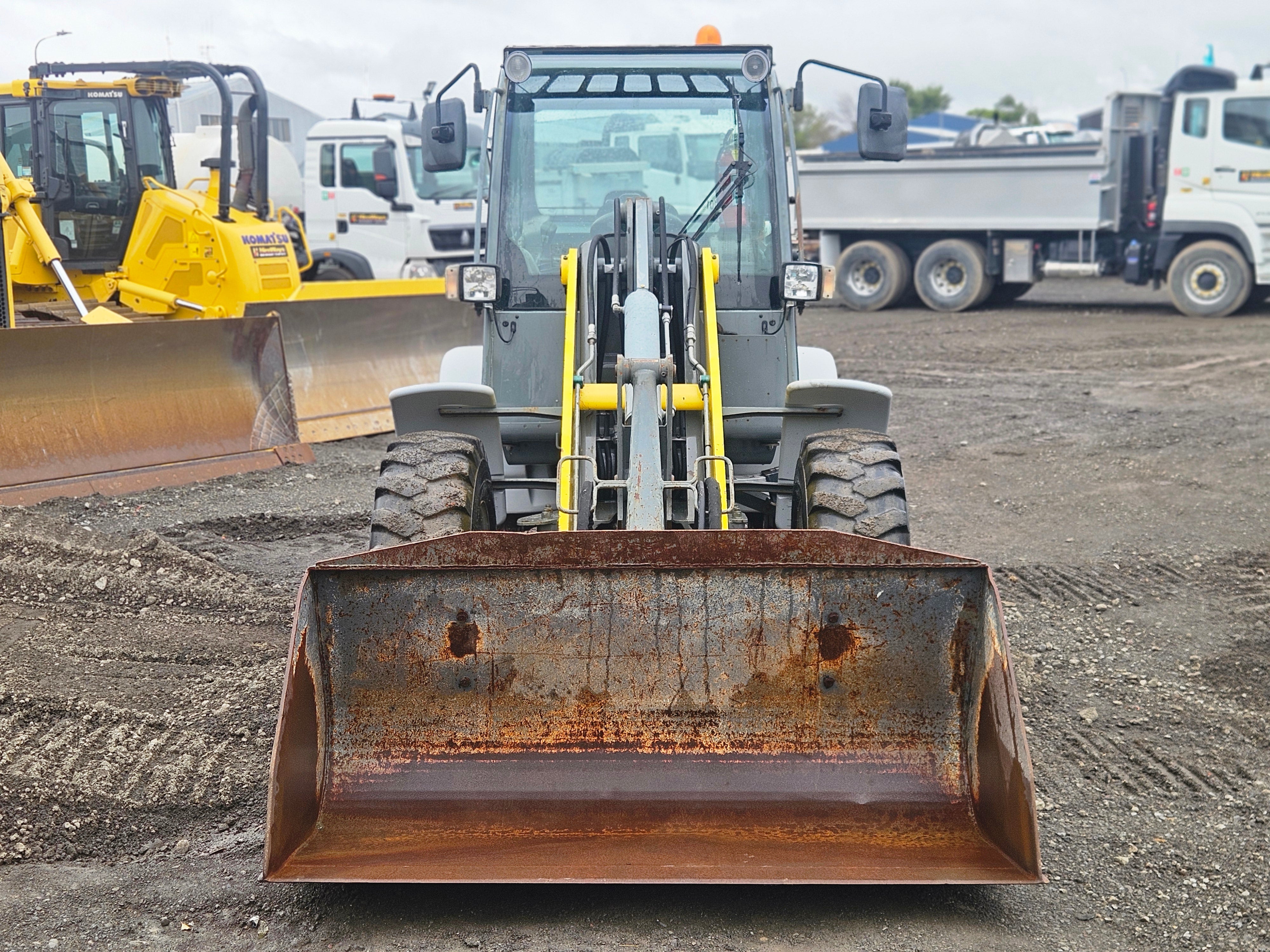 2016 Wacker Neuson 353 Loader