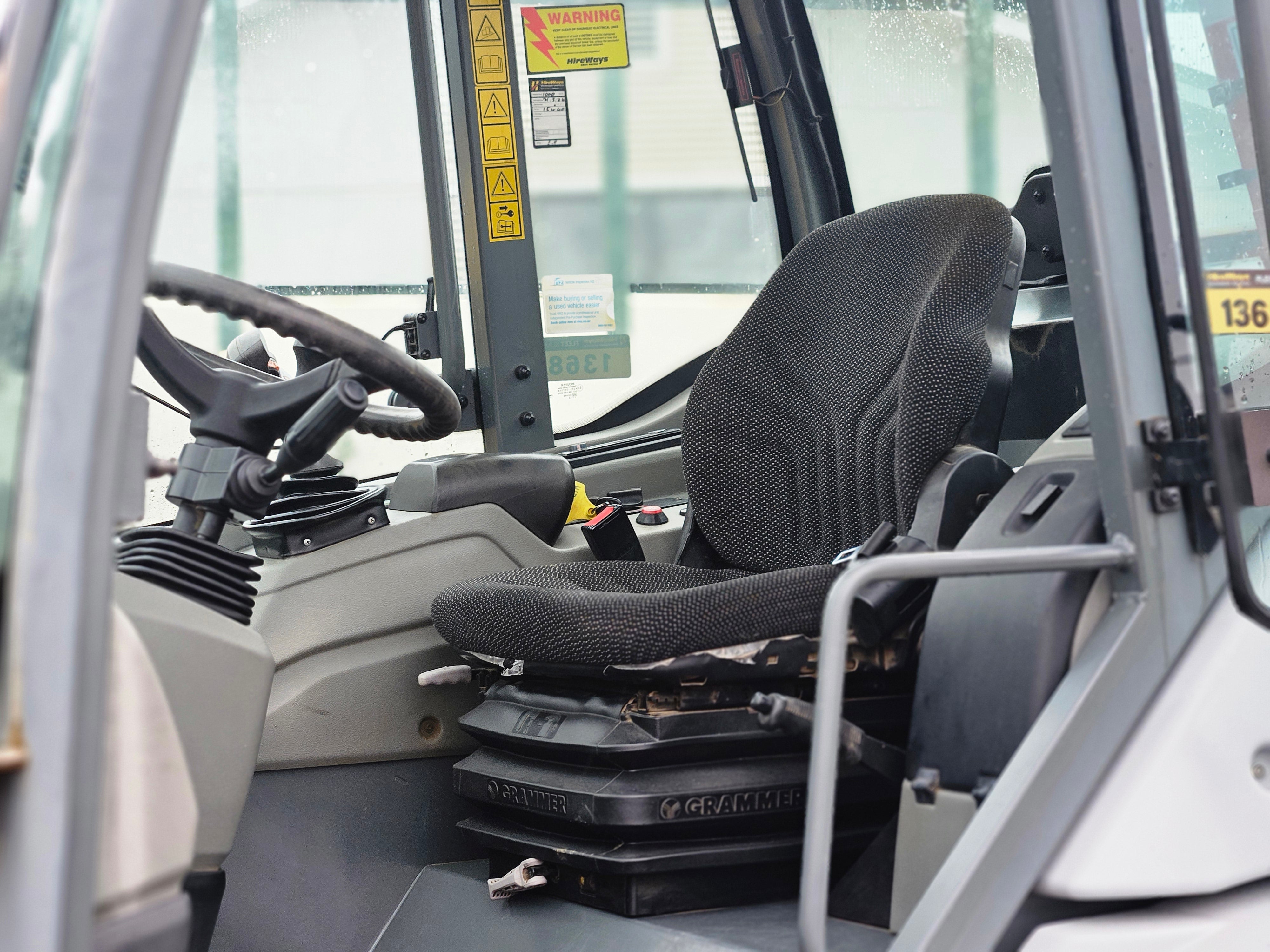 2016 Wacker Neuson 353 Loader