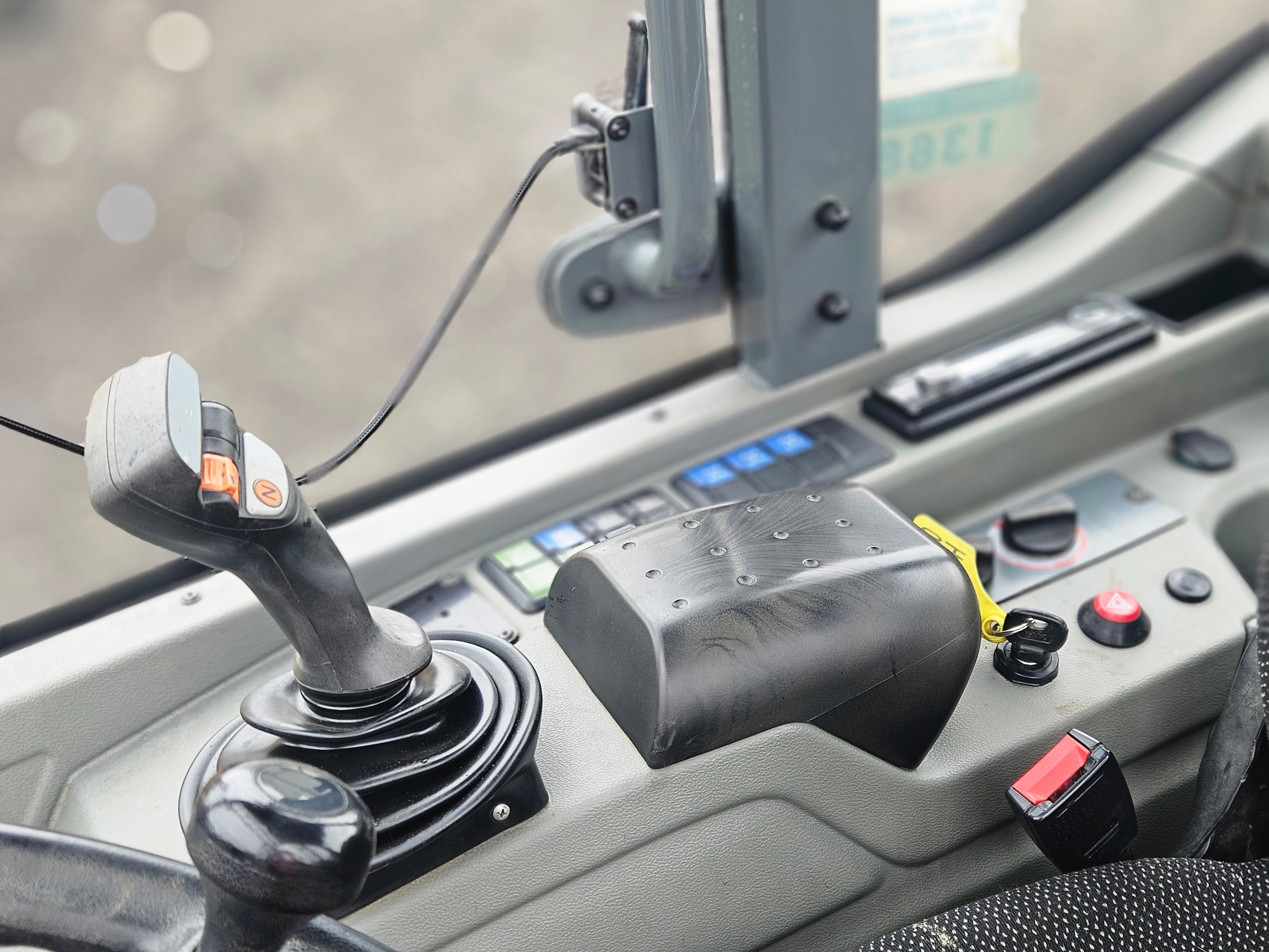 2016 Wacker Neuson 353 Loader