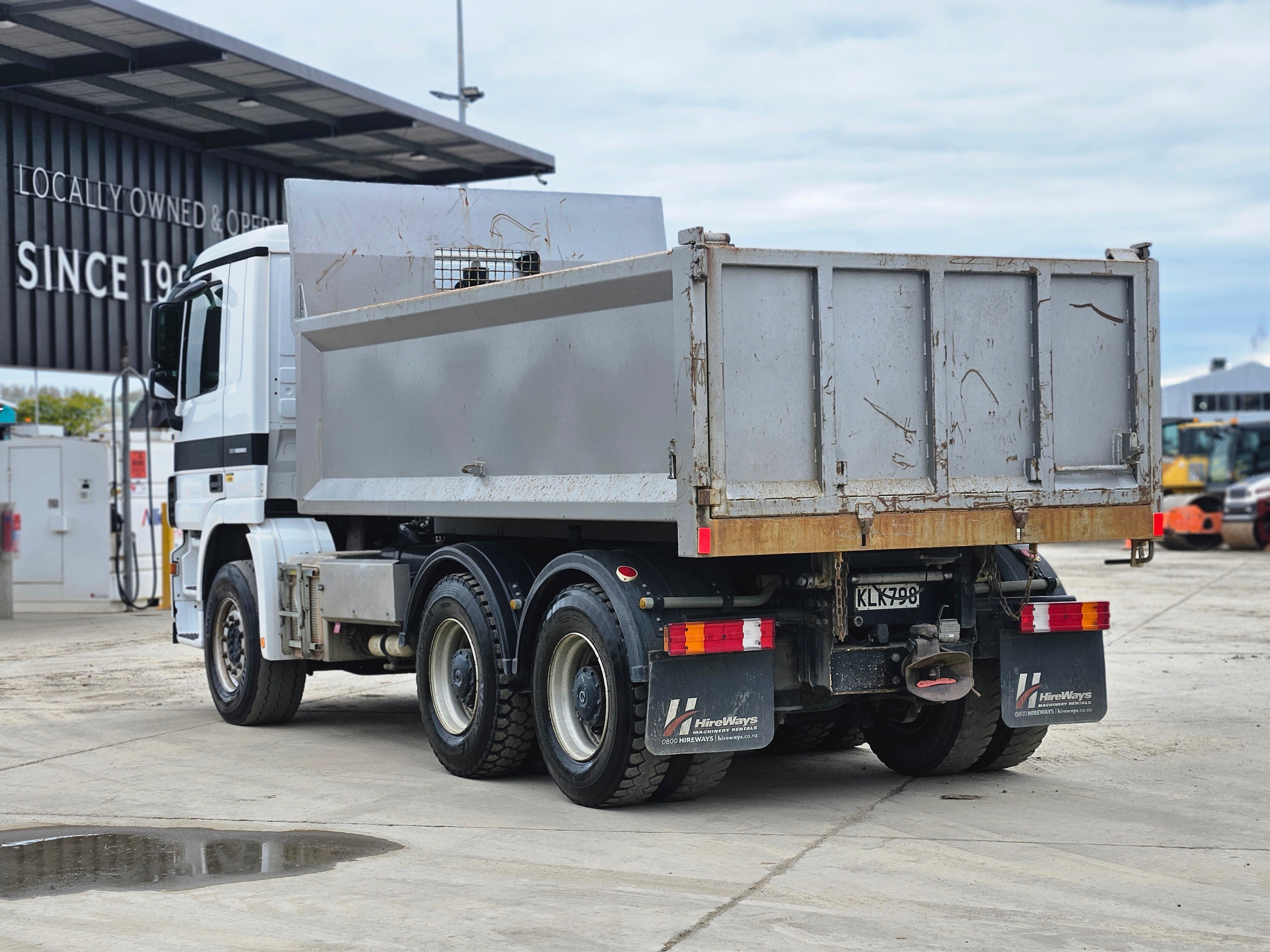 2010 Mercedes-Benz Actros 2644 Tip Truck