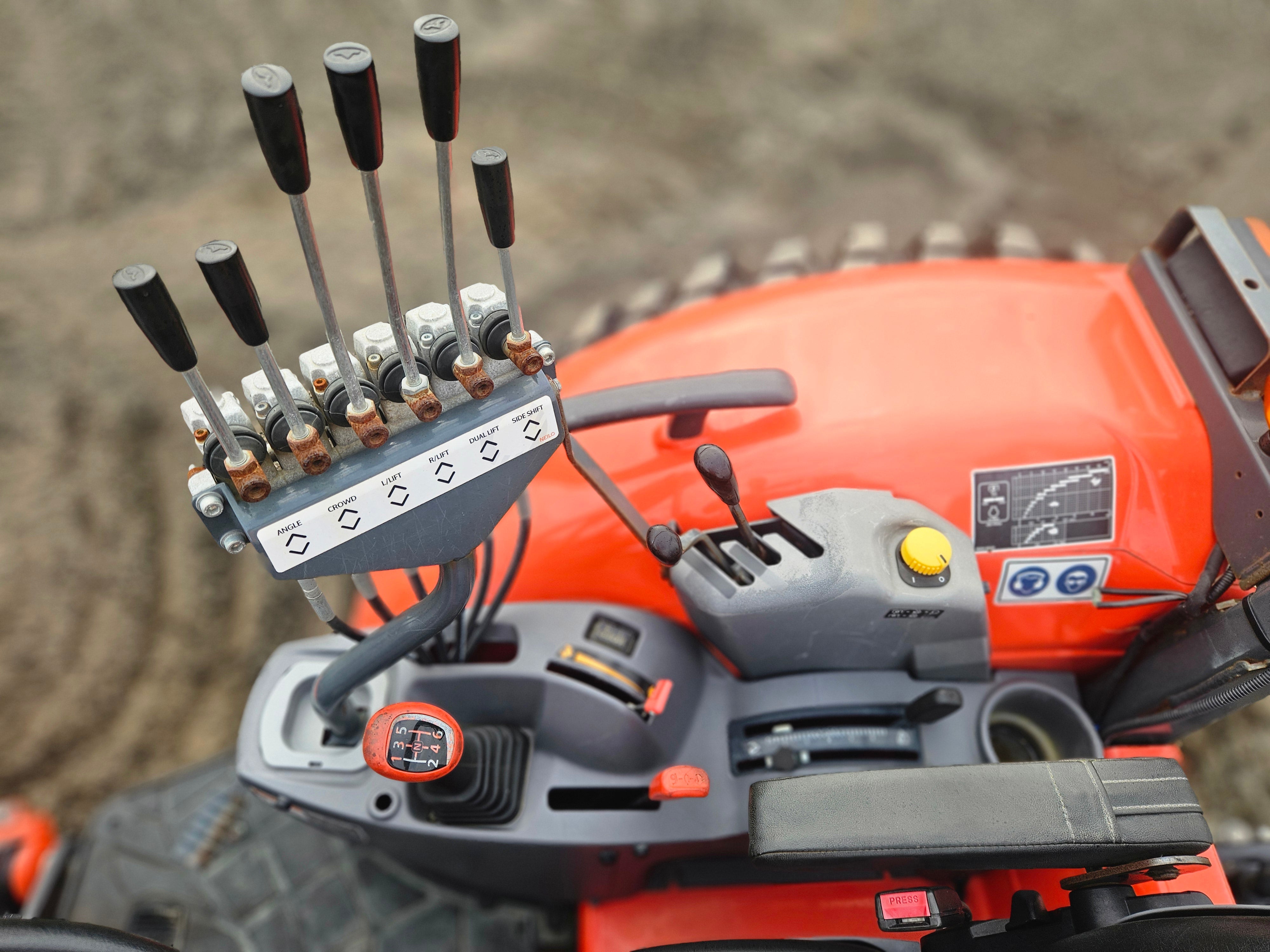 2021 Neilo M5111 Grader (ROPS)