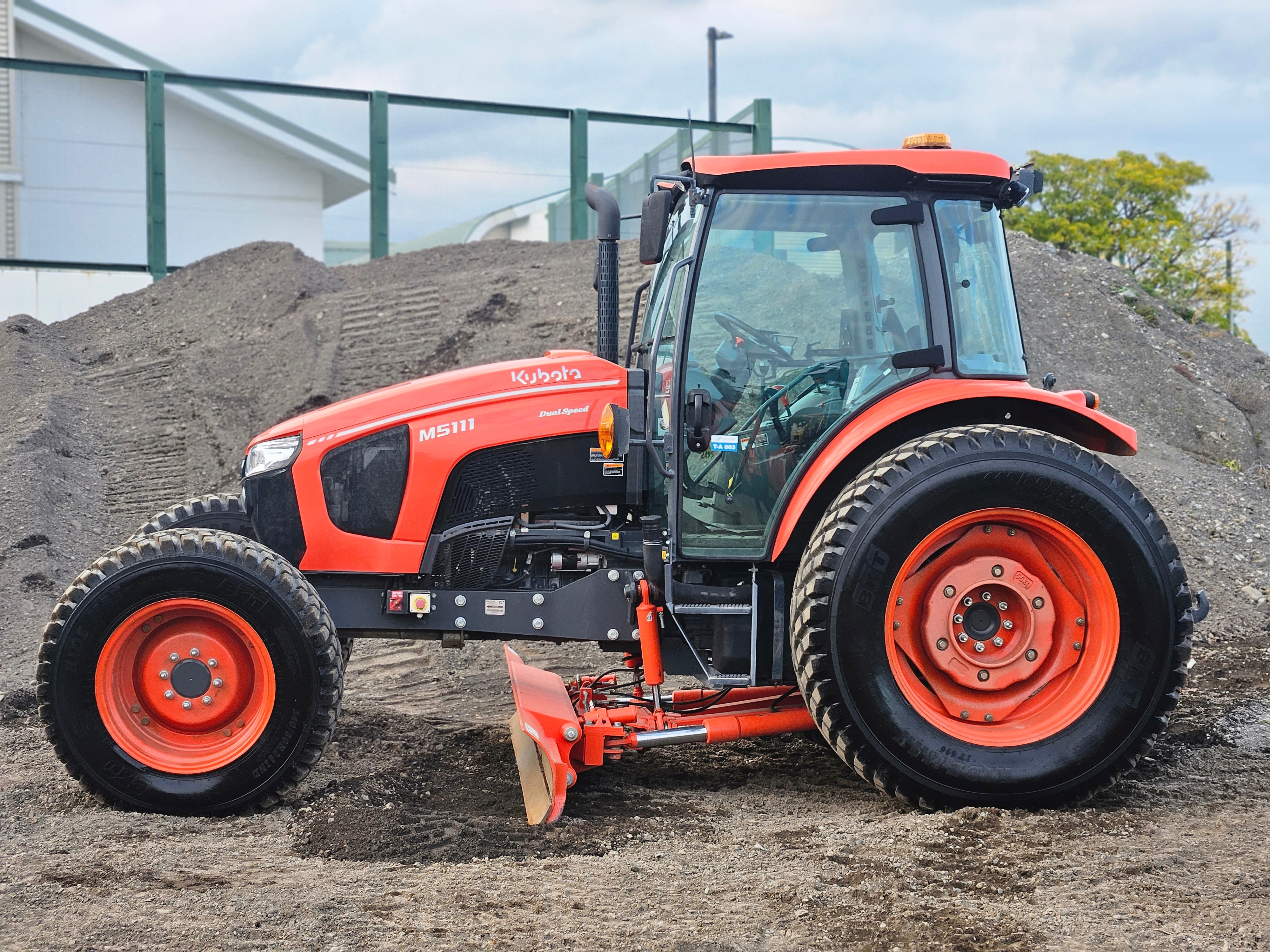 2023 Neilo M5111 Grader (Cabin)