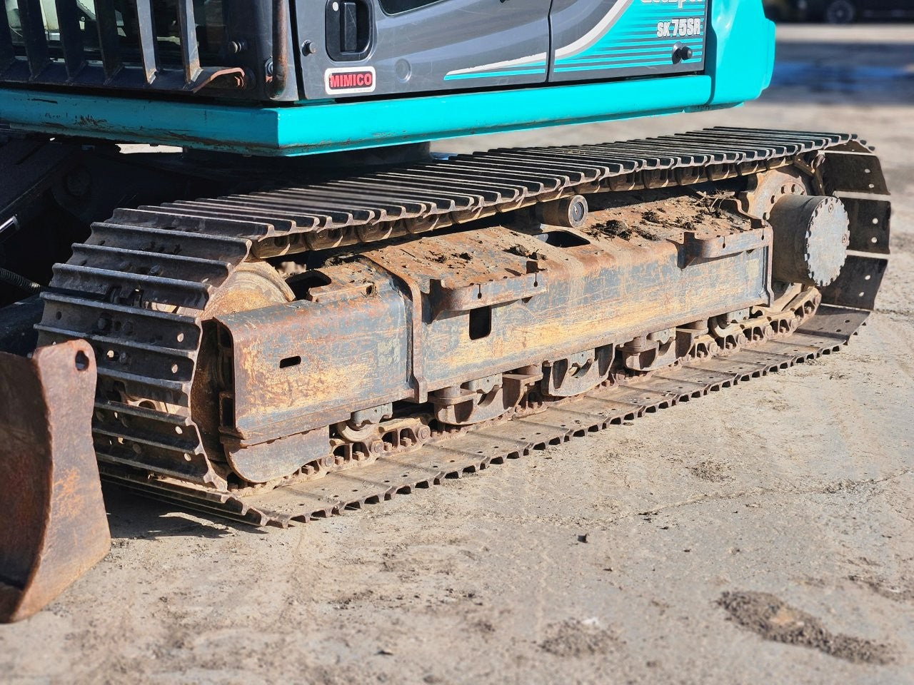 2015 Kobelco SK75SR-3 Excavator