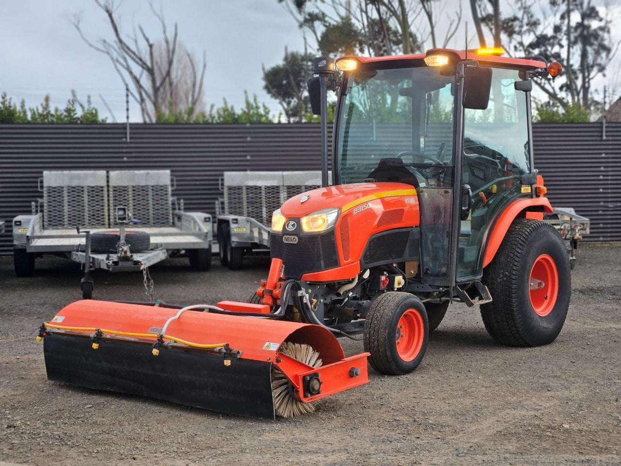 2020 Neilo B3150 Tractor Broom & Trailer