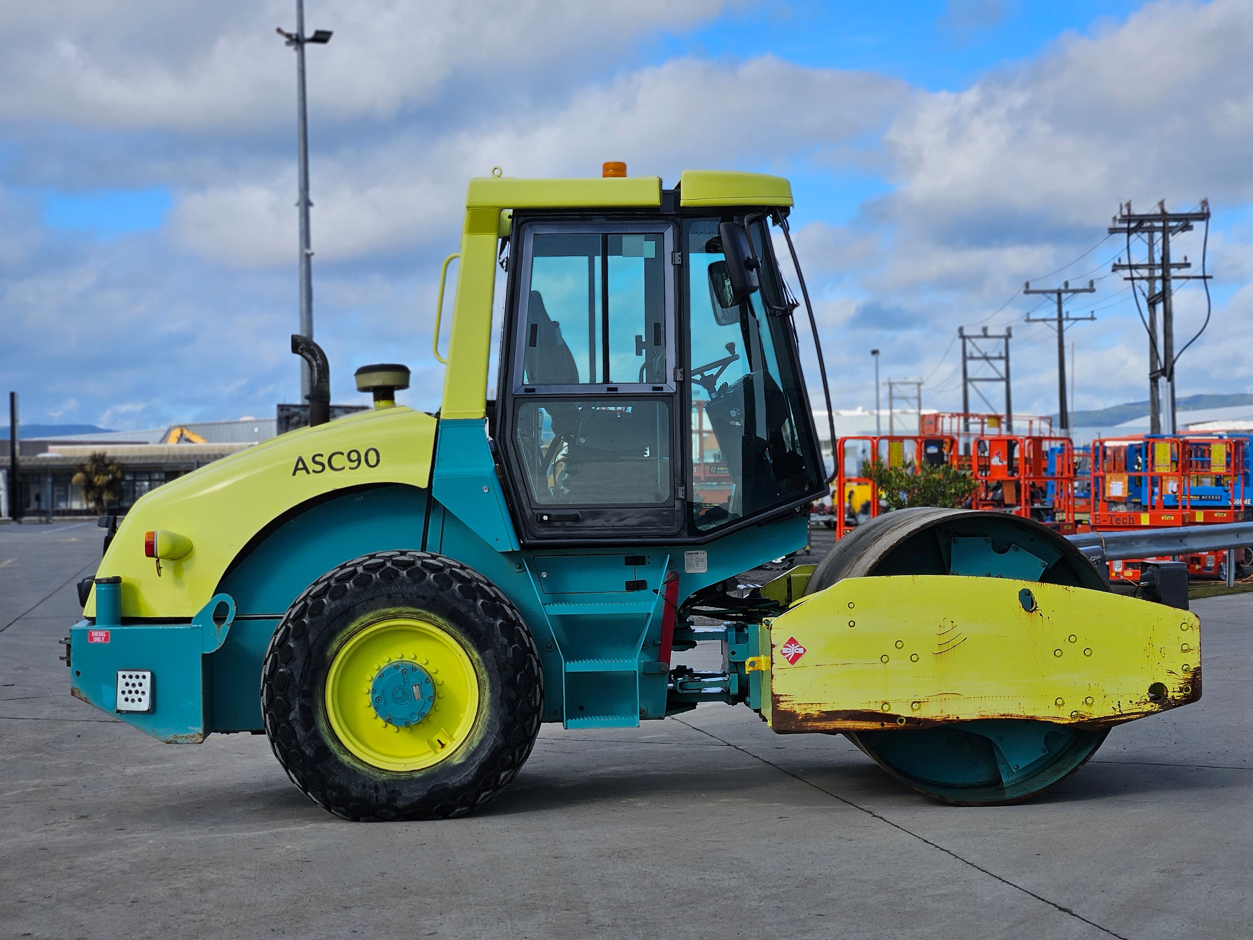 2008 Ammann ASC90D Smooth Drum Roller