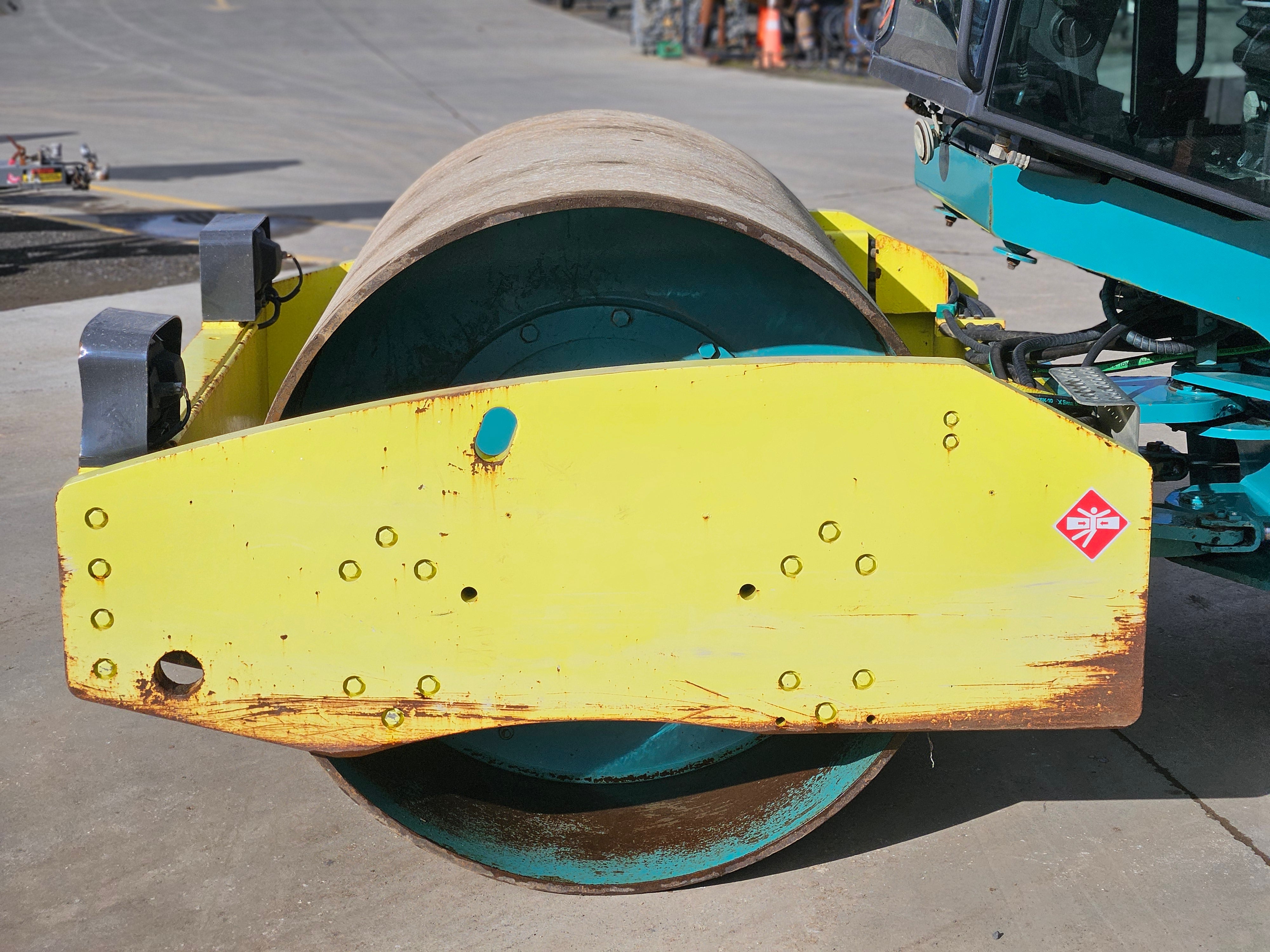 2008 Ammann ASC90D Smooth Drum Roller
