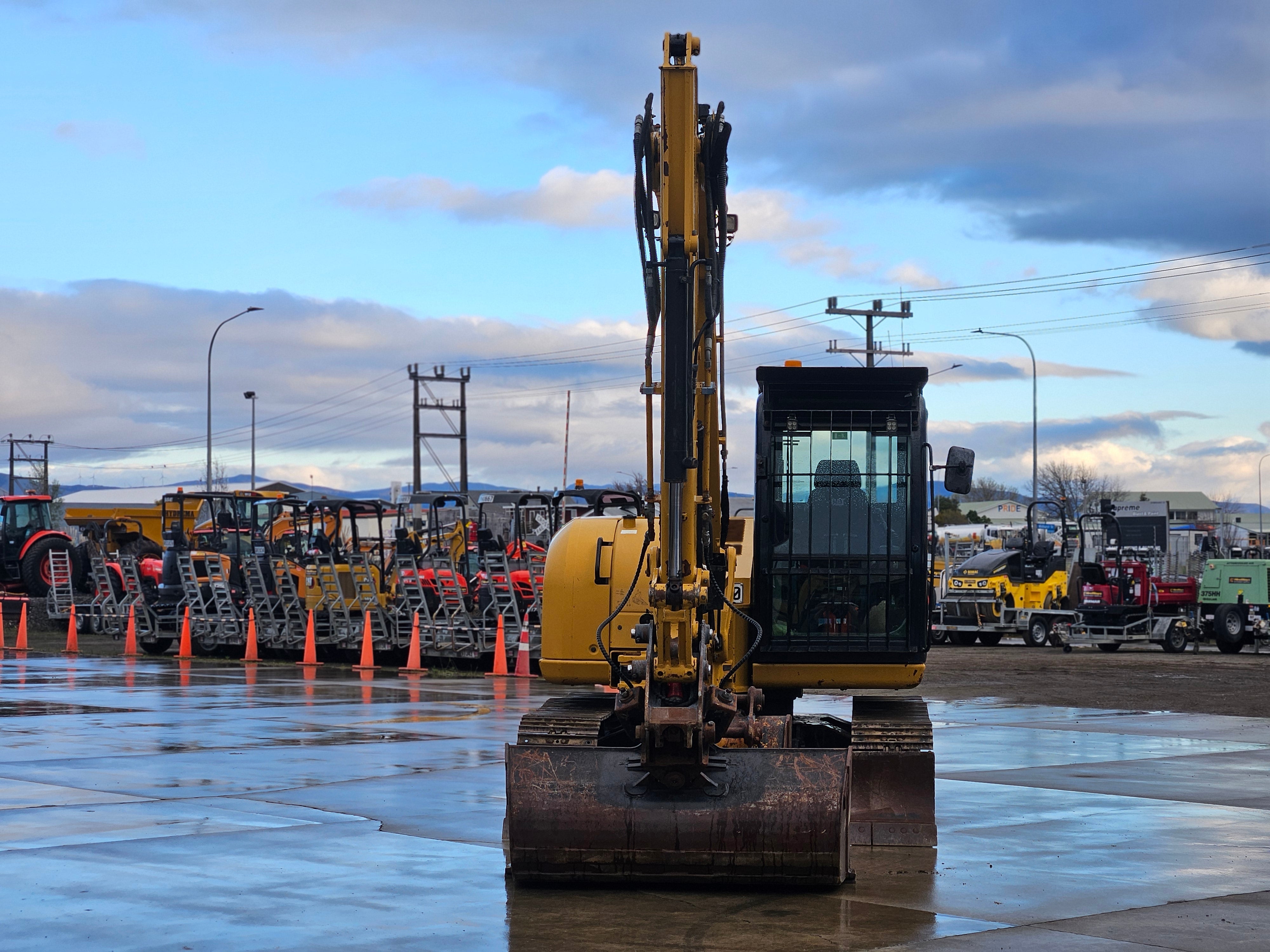 $1 Reserve 2016 Caterpillar 308 Excavator