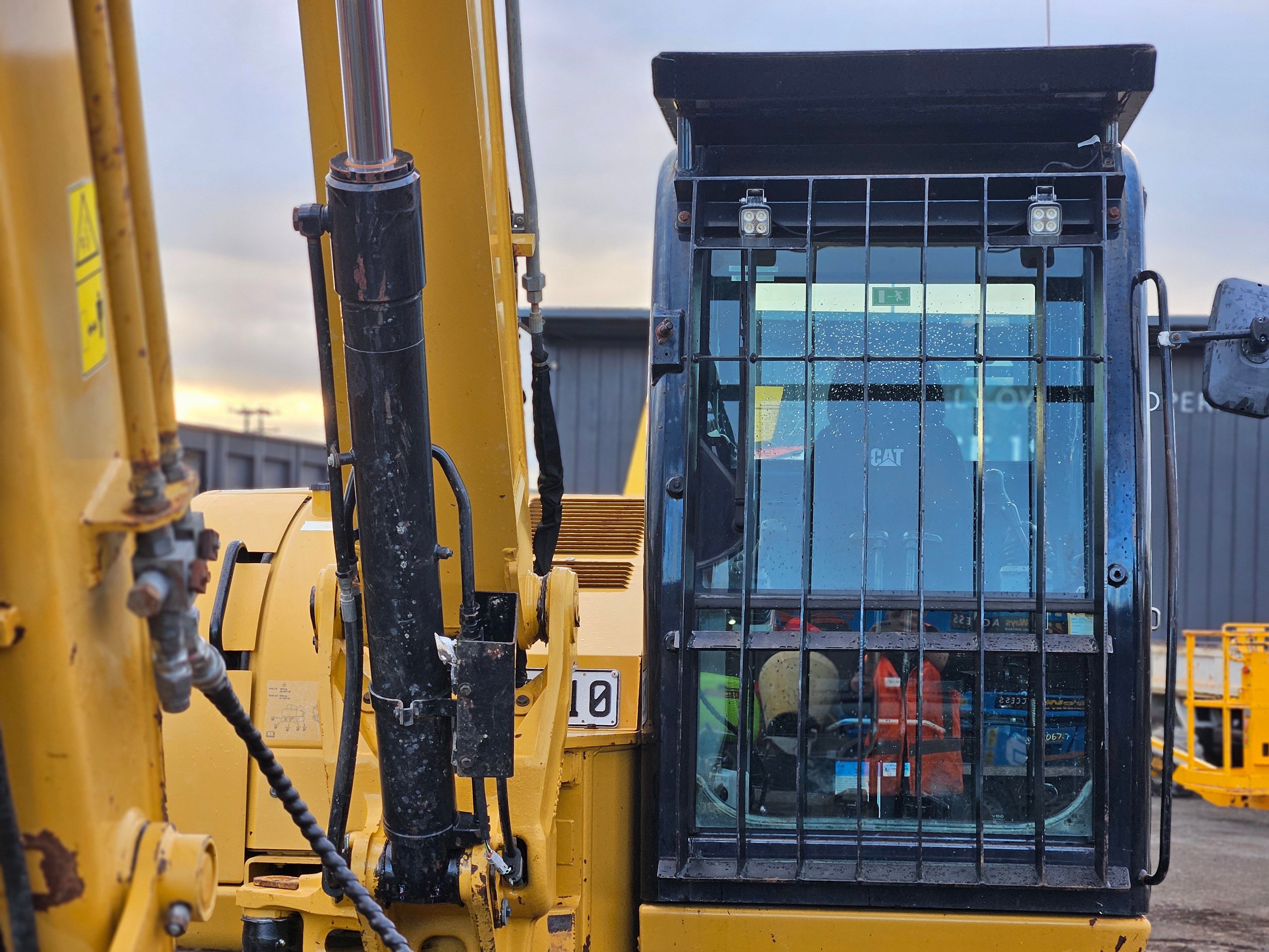 $1 Reserve 2016 Caterpillar 308 Excavator