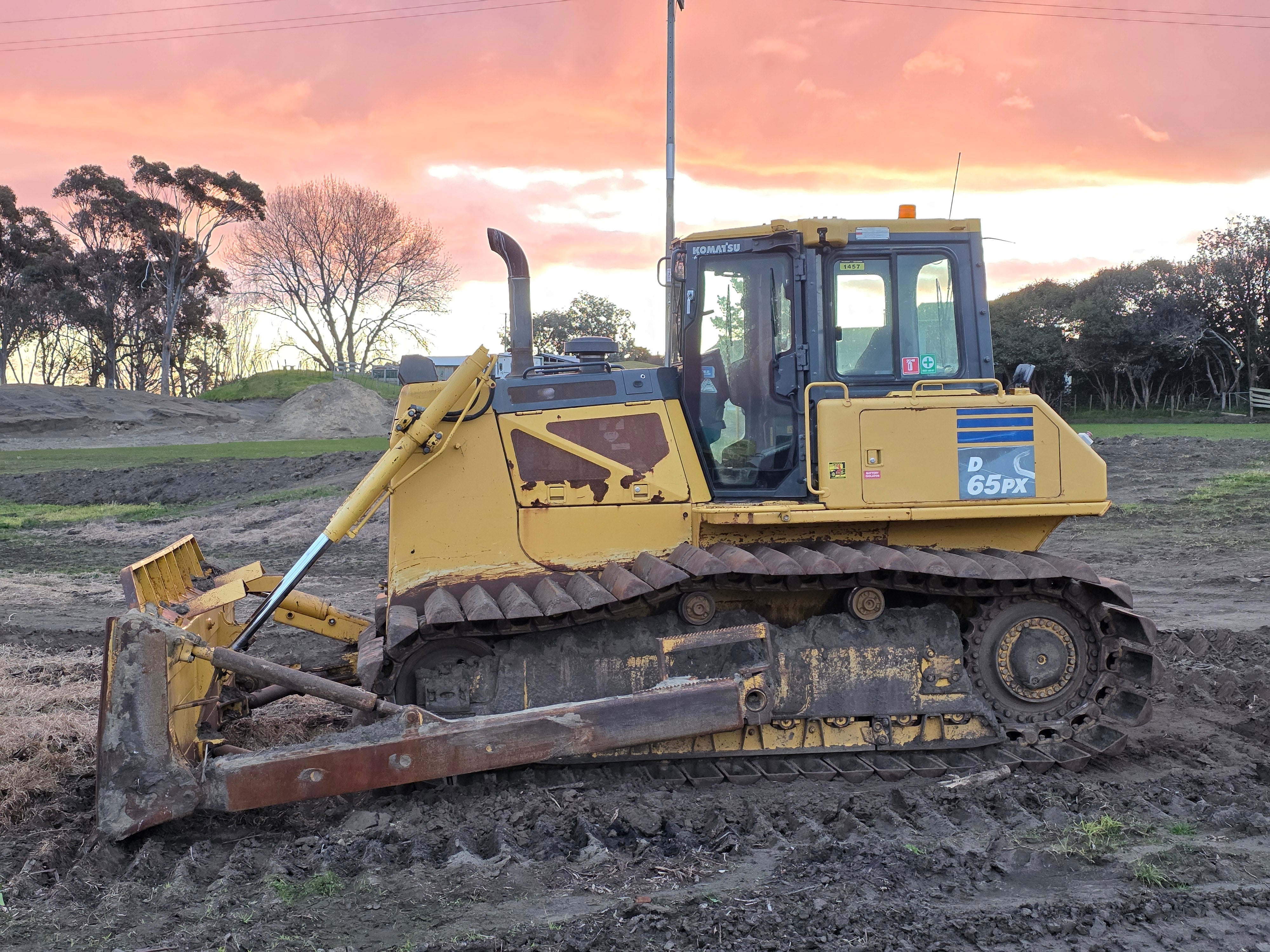 2015 Komatsu D65PX-17 Bulldozer