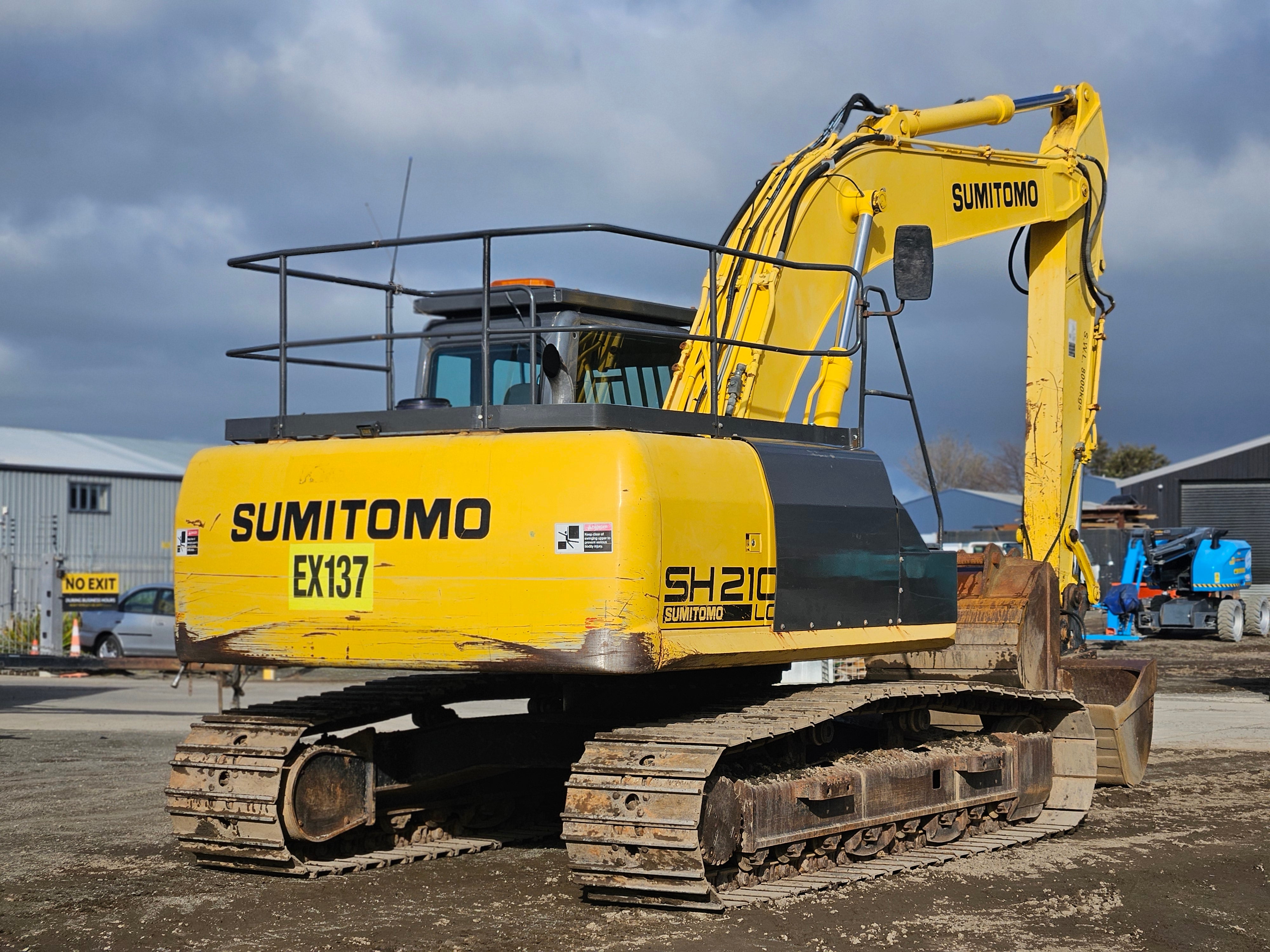 2015 Sumitomo SH210LC-5 Excavator