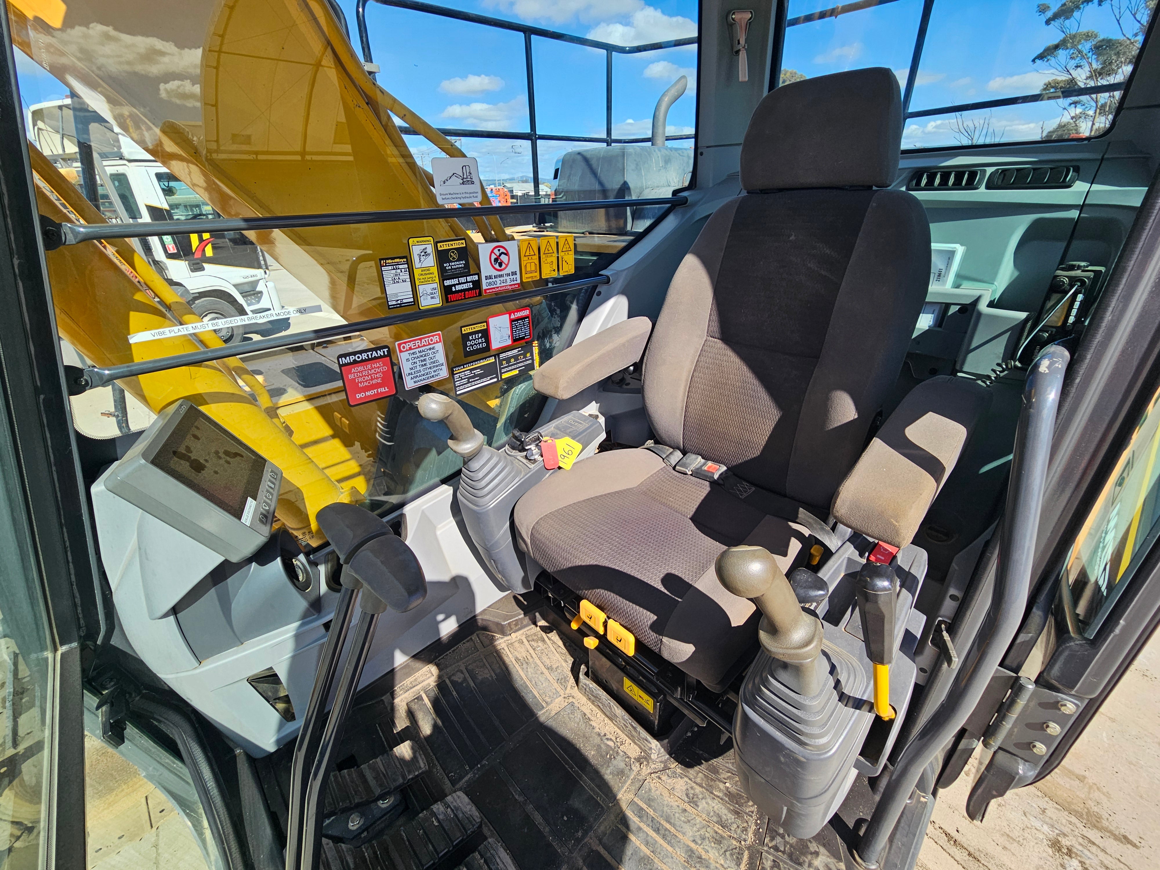 2021 Kato HD512-7 Excavator