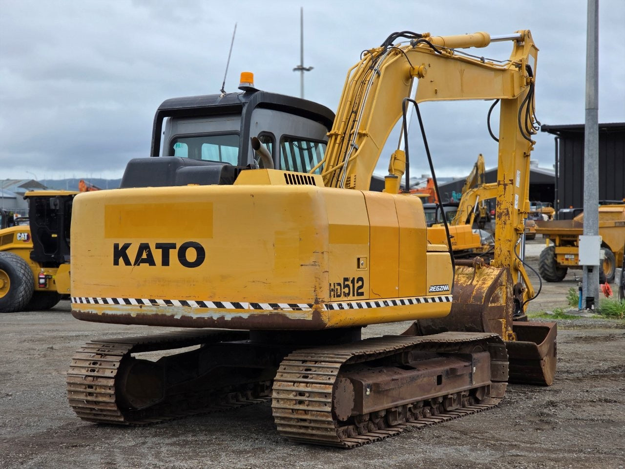 2017 Kato HD512-6 Excavator