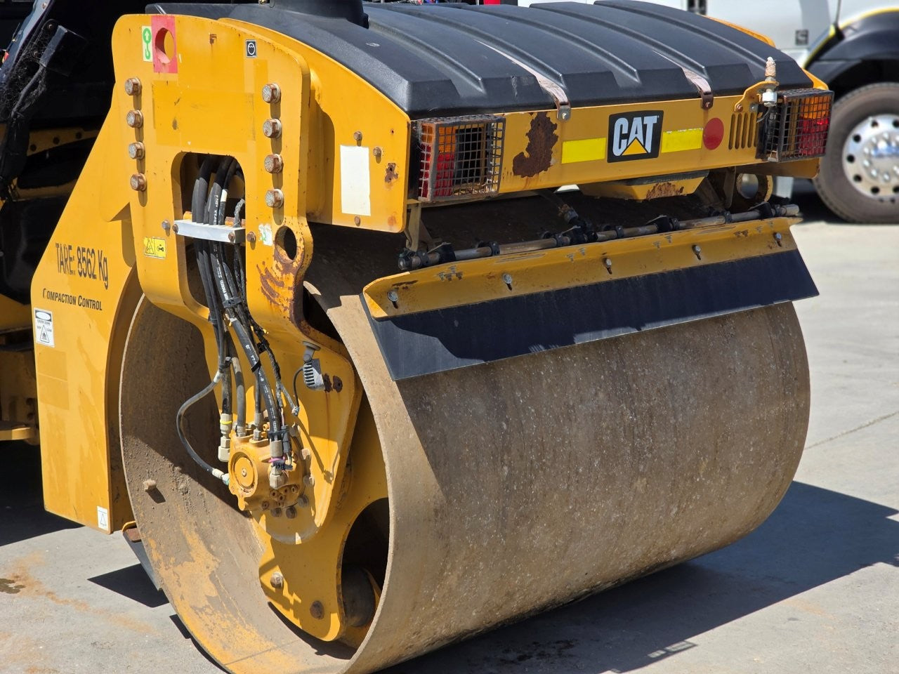 2014 Caterpillar CB44B Double Drum Roller