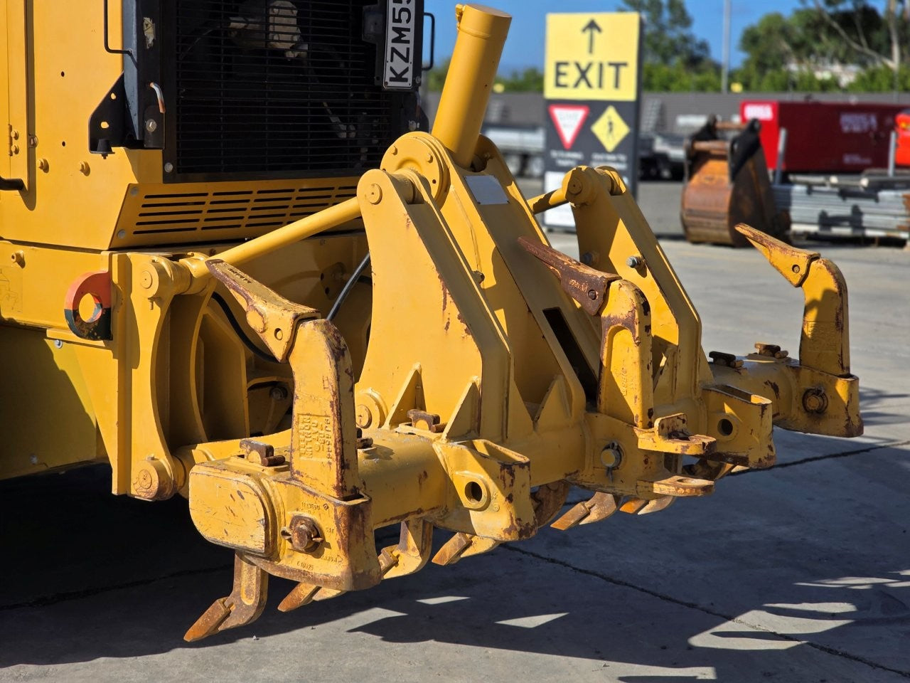 2010 Caterpillar 120M Grader
