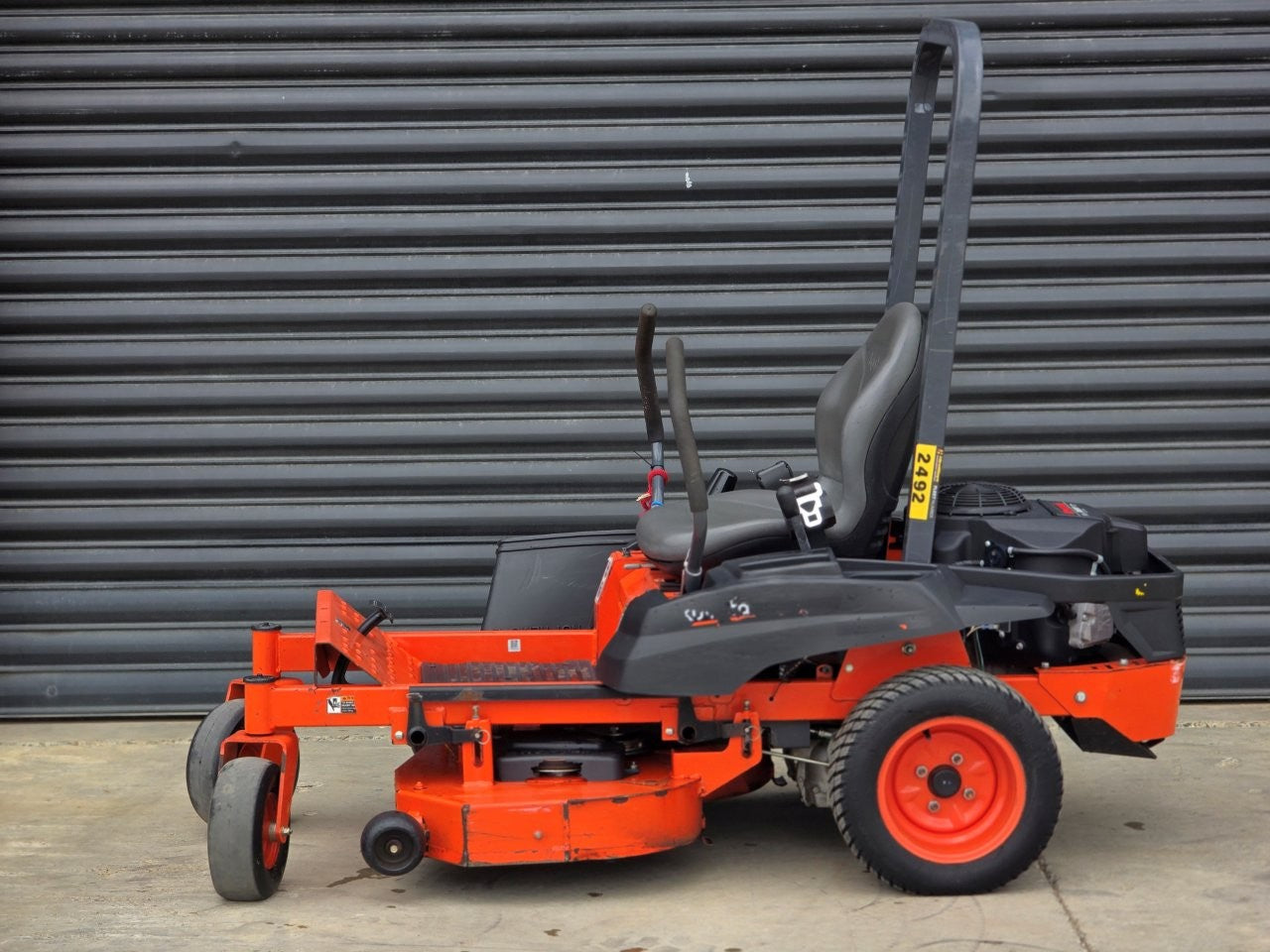 2023 Kubota Z231KW-AU Ride on Mower
