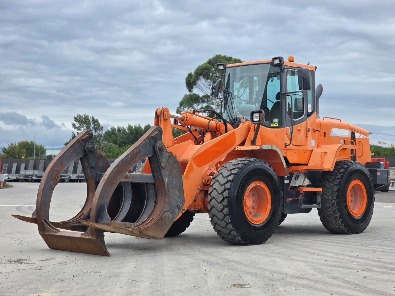 2014 Doosan DL250 Loader