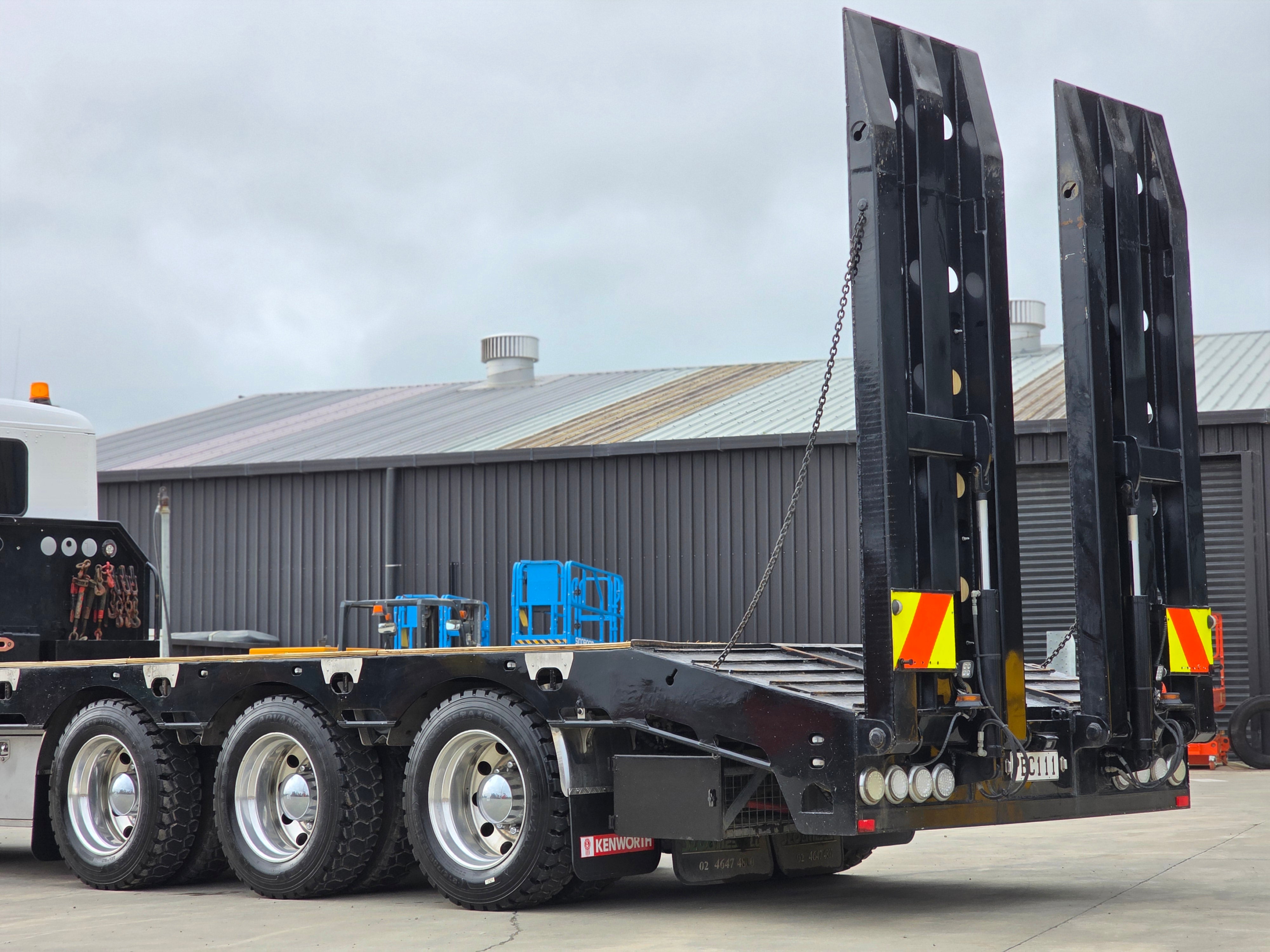 2020 Kenworth T360 10x6 Rigid Transporter