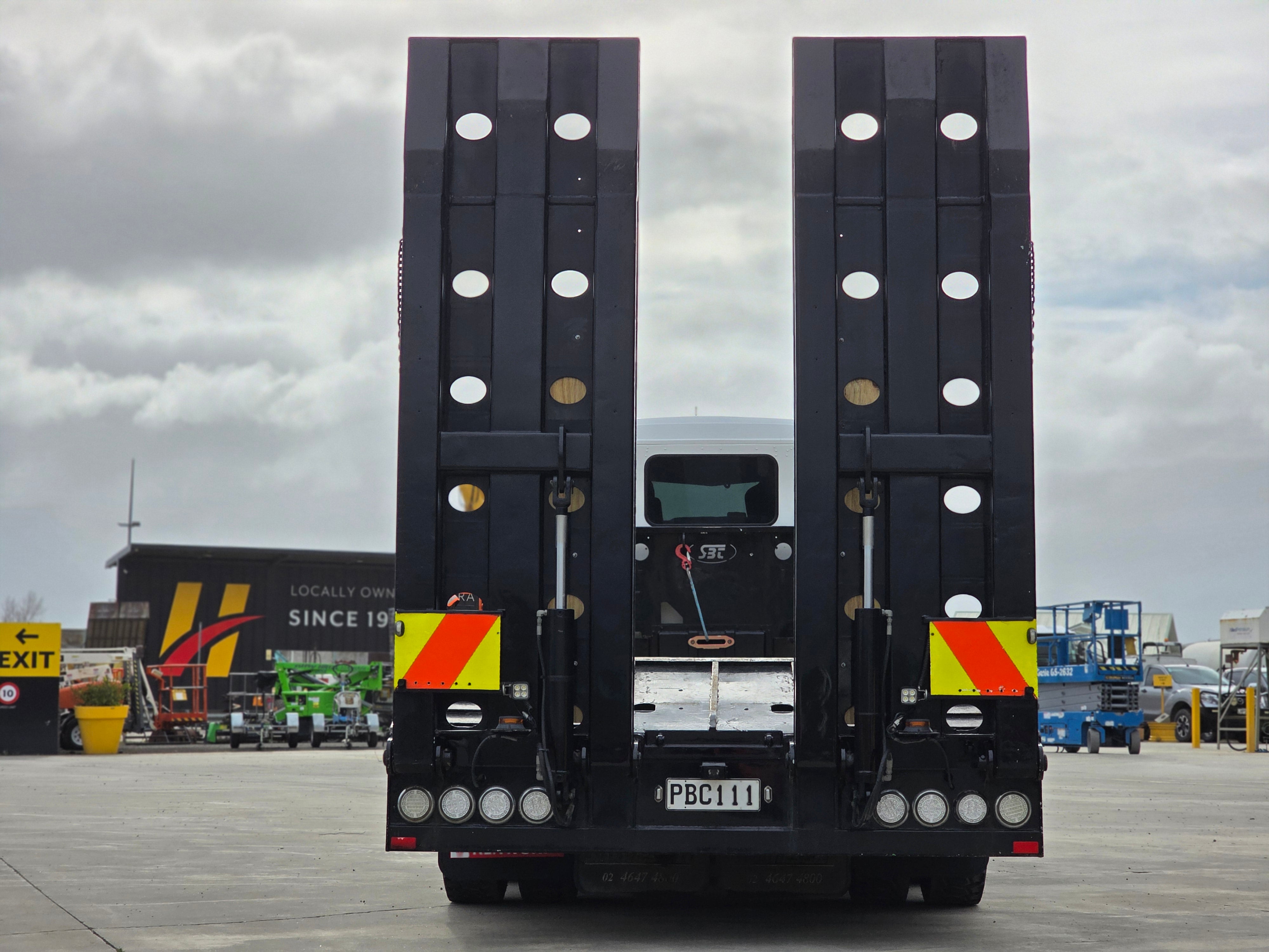 2020 Kenworth T360 10x6 Rigid Transporter