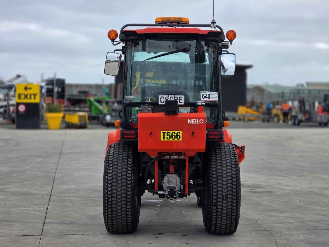2020 Neilo B3150 Cabin Tractor Broom