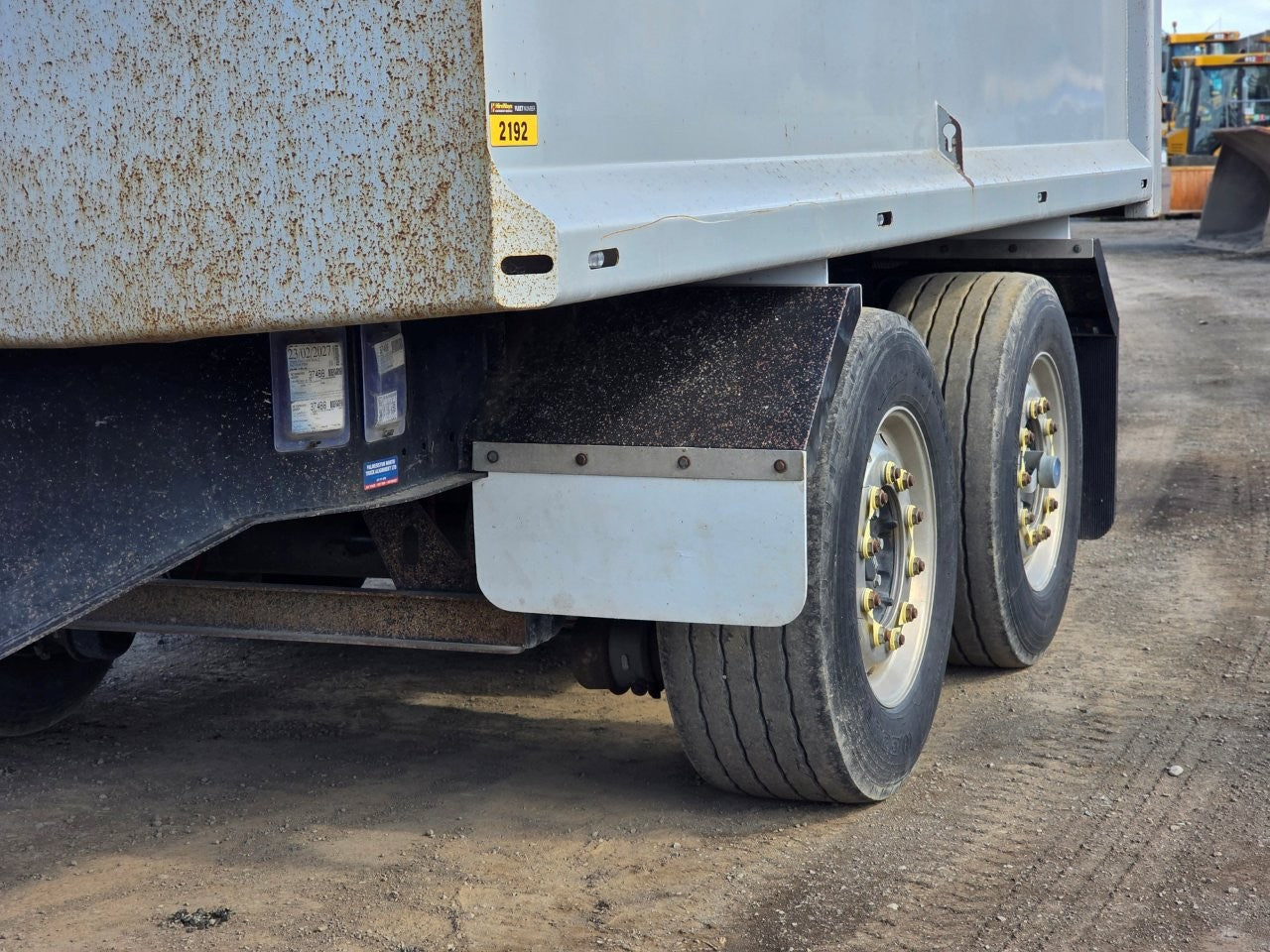 2022 MJ Customs 2Axle Tip Trailer