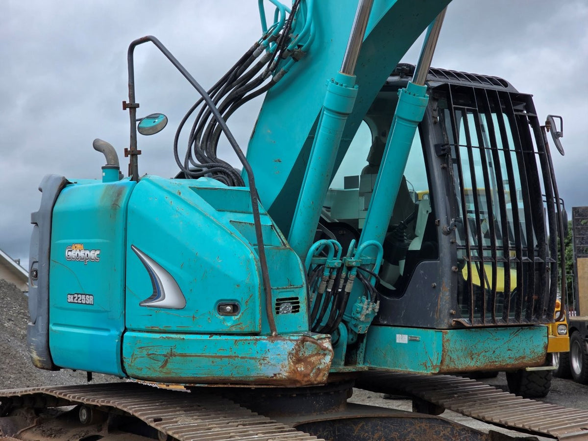 $1 Reserve 2017 Kobelco SK225SR-2 Excavator - TradeMe