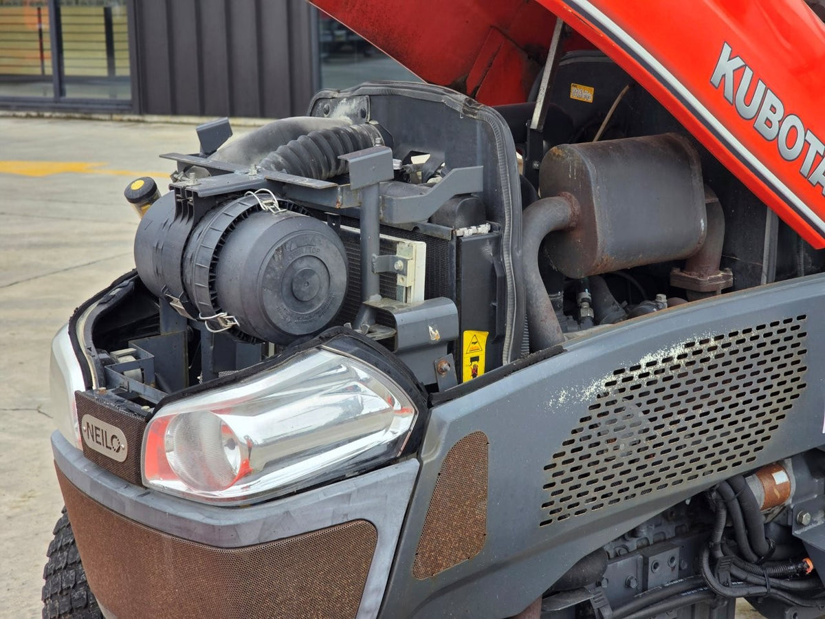 2021 Neilo L5740 Tractor Broom