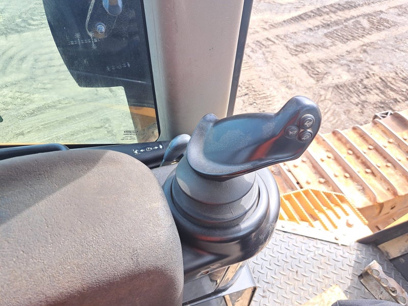 2015 Case 2050M XLT Bulldozer