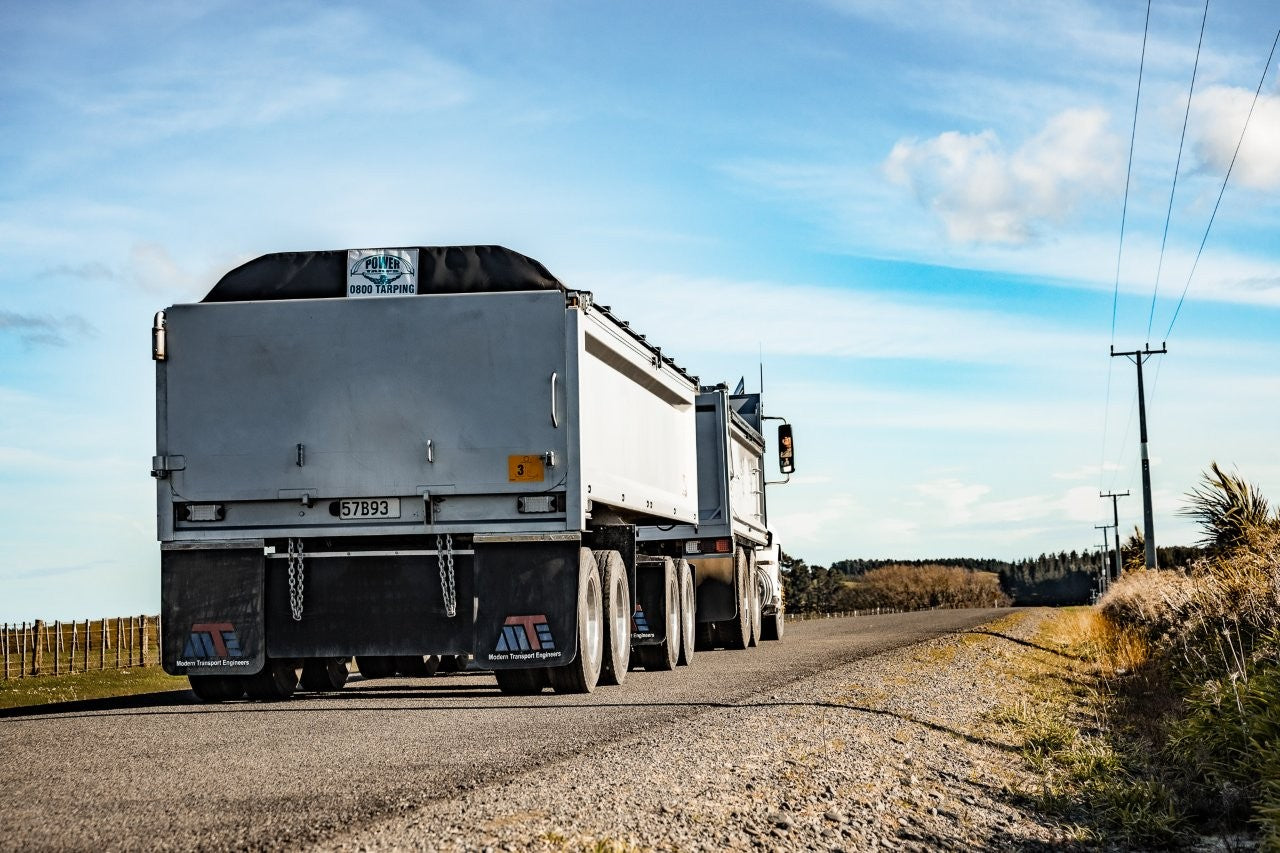 2019 International Prostar & Hardox Trailer - PowerTarps