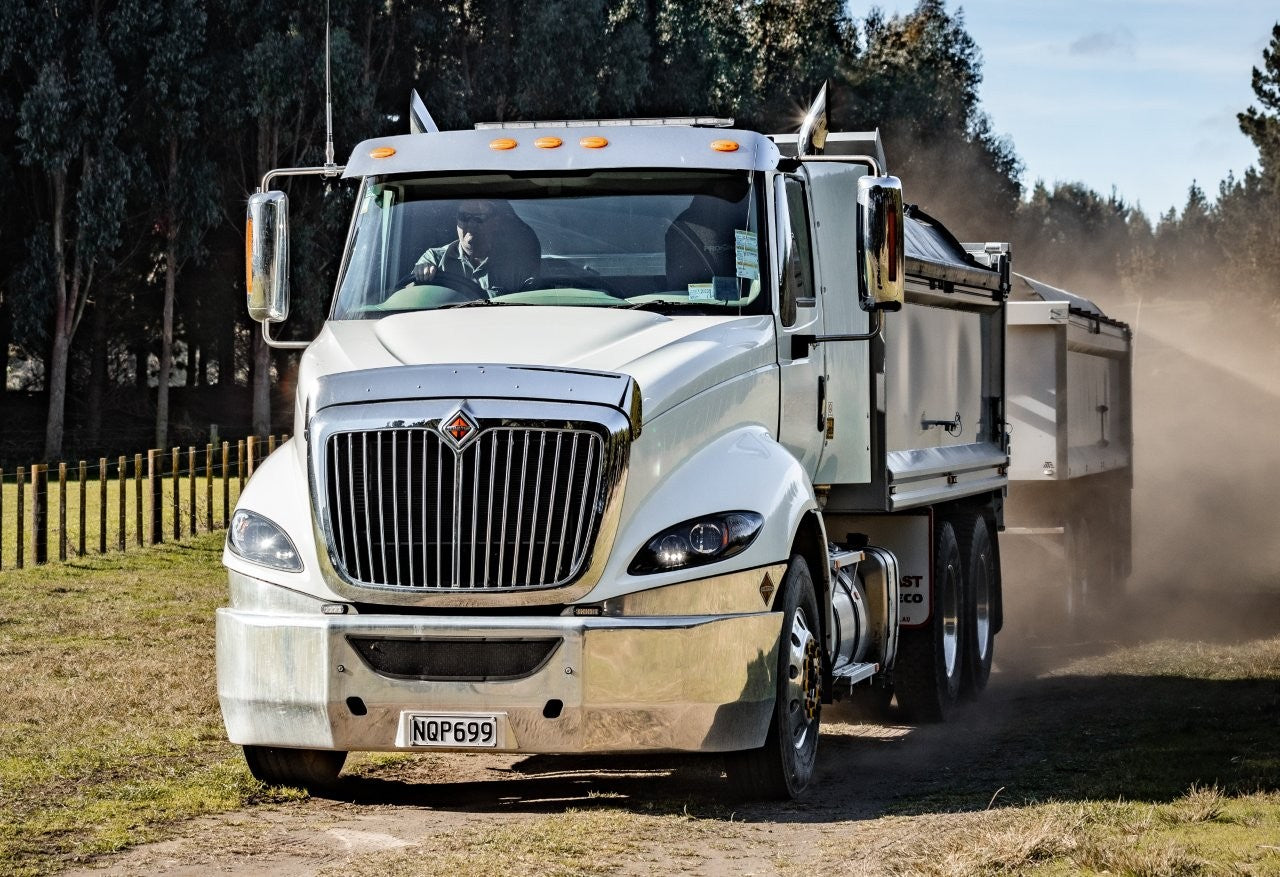 2019 International Prostar & Hardox Trailer - PowerTarps