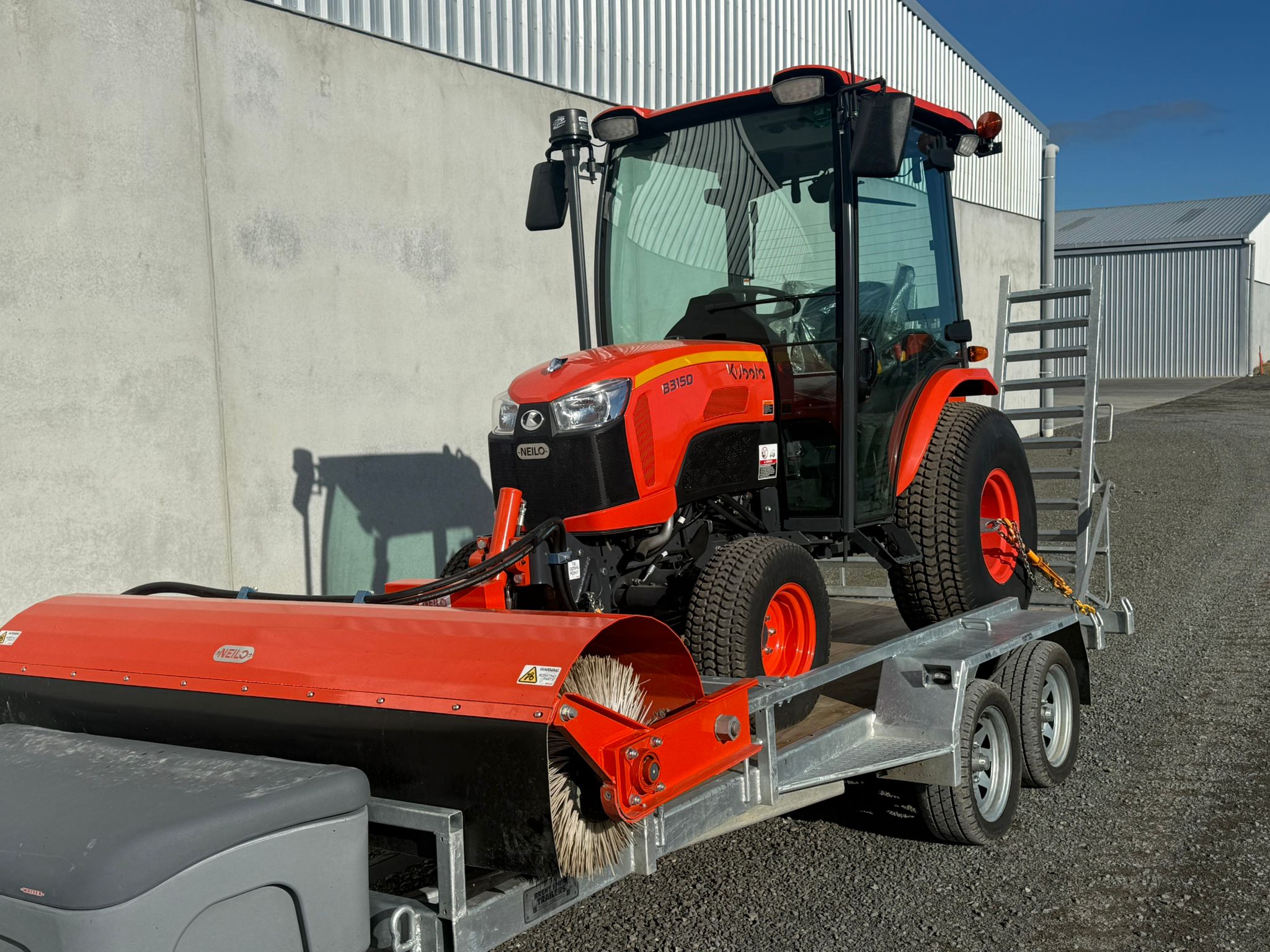 2023 Neilo B3150 Broom and Trailer