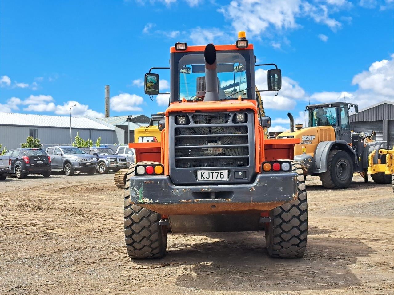 2011 Doosan DL250 Loader