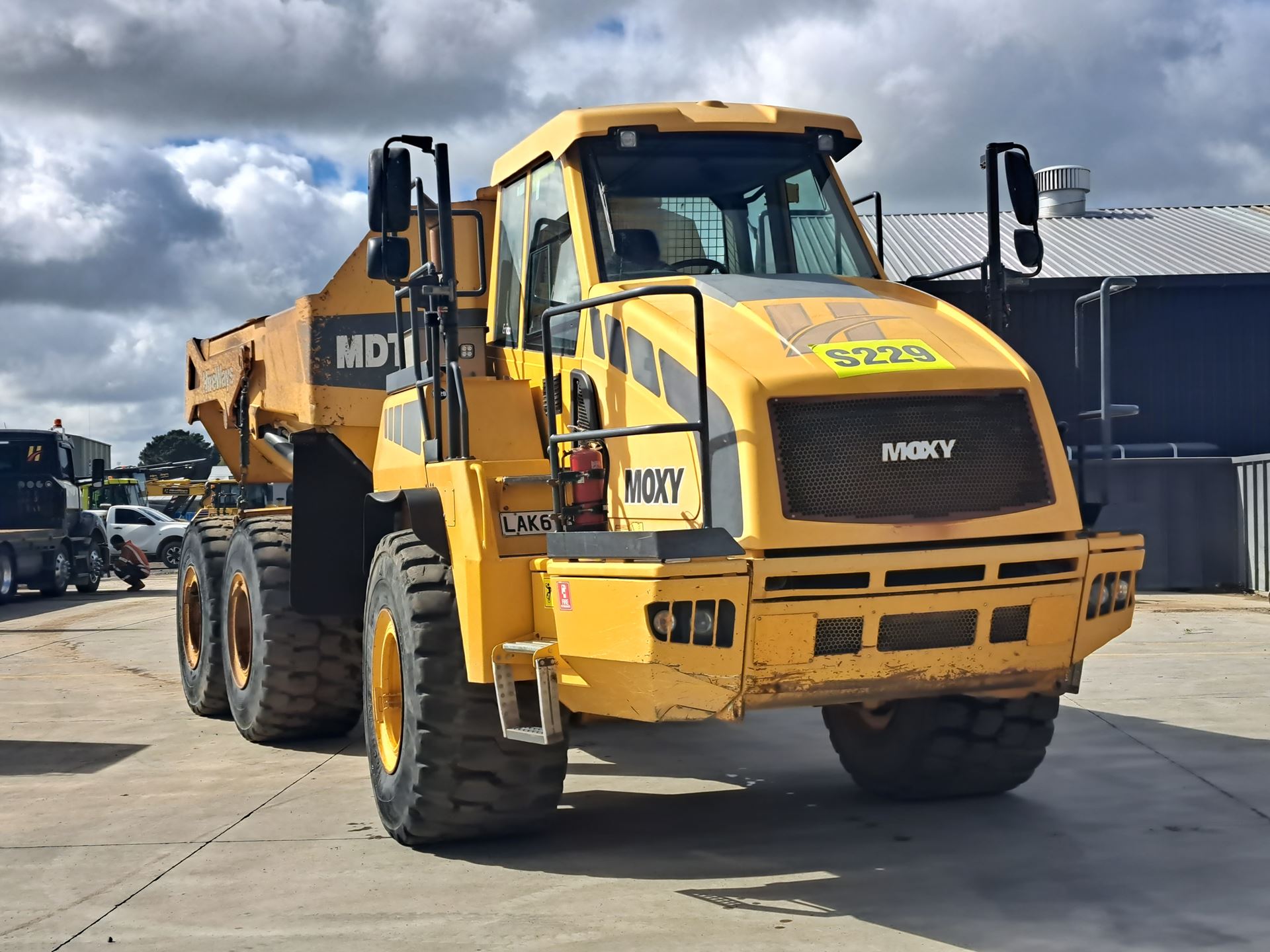 2017 Moxy MDT30 Dump Truck