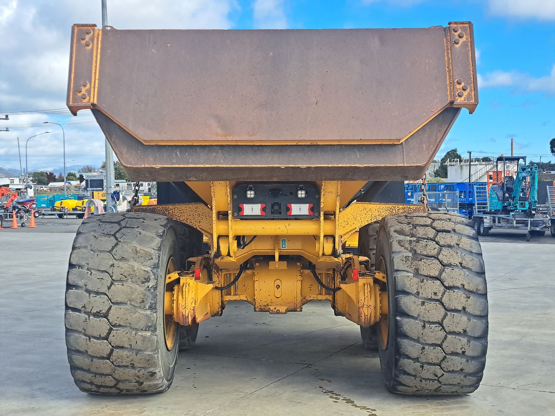 2017 Moxy MDT30 Dump Truck