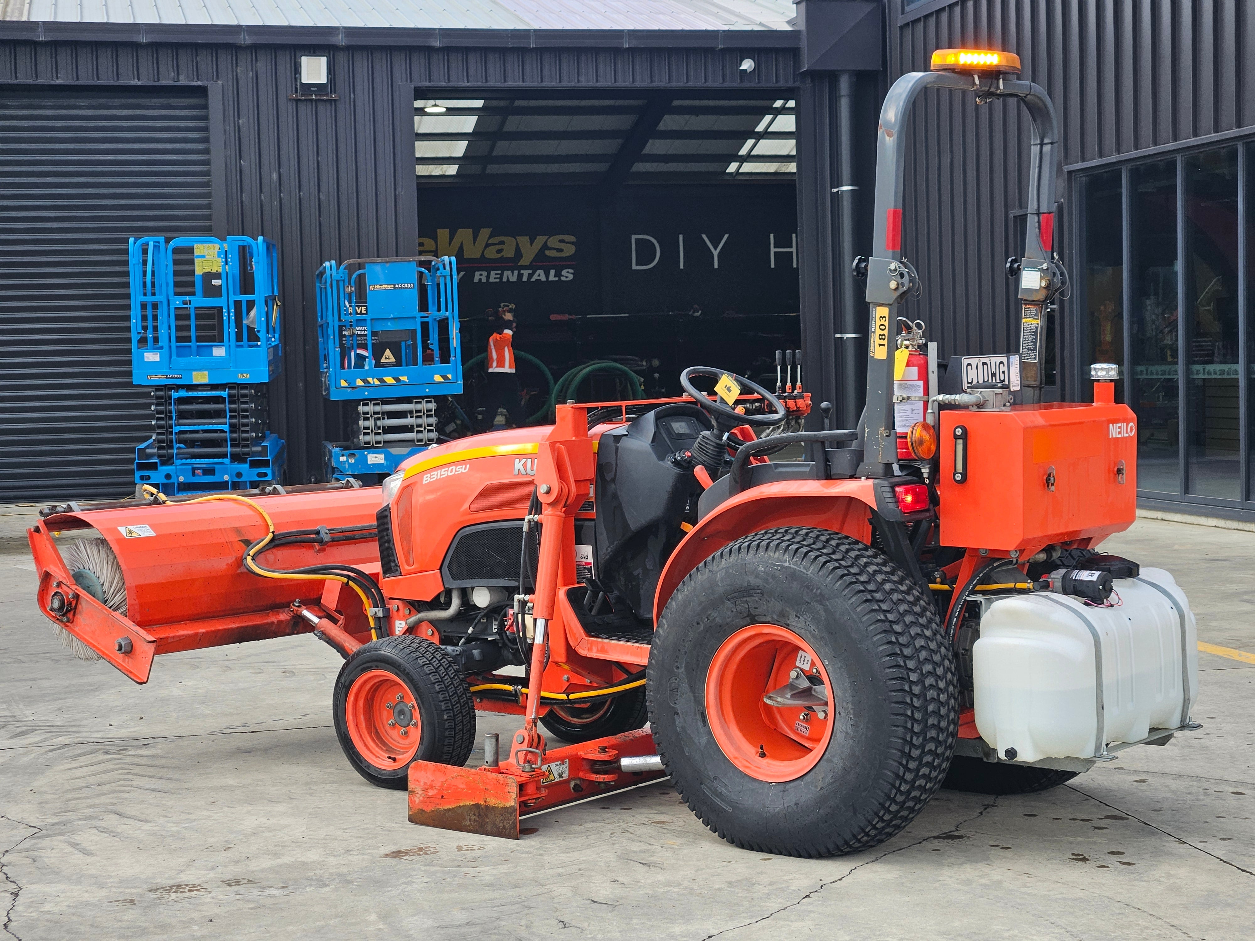 2020 Neilo B3150 Tractor Grader / Broom