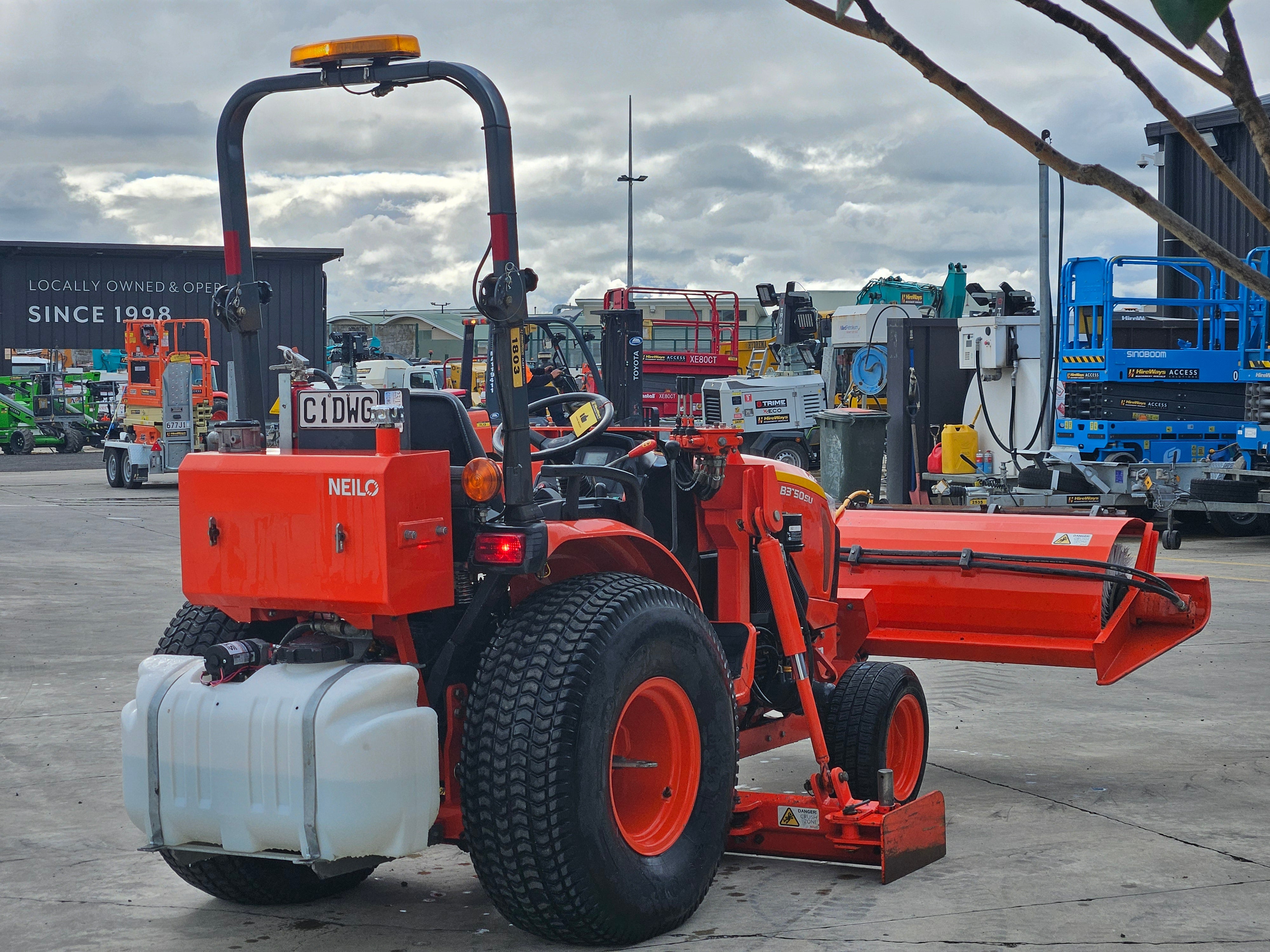 2020 Neilo B3150 Tractor Grader / Broom