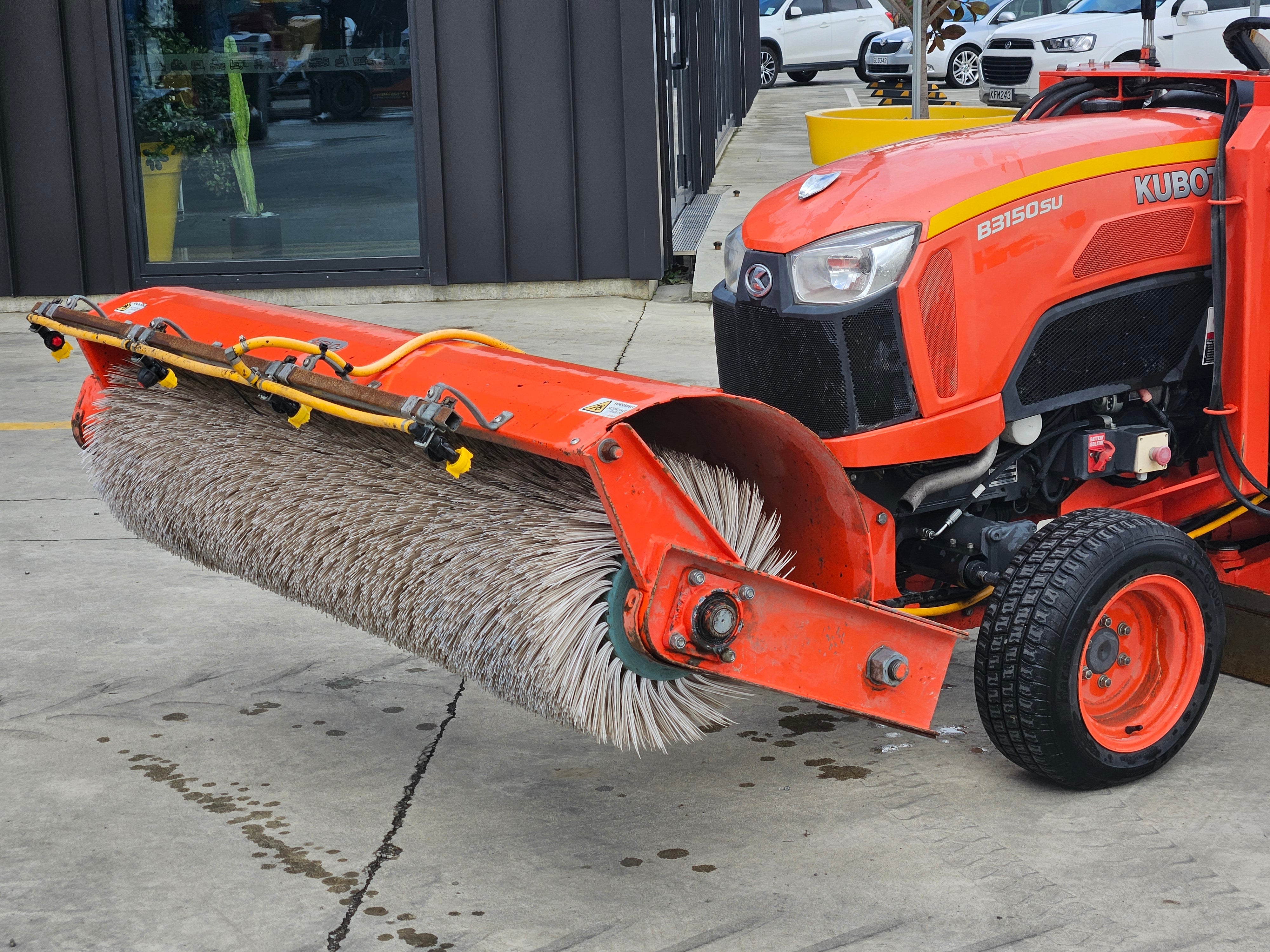 2020 Neilo B3150 Tractor Grader / Broom