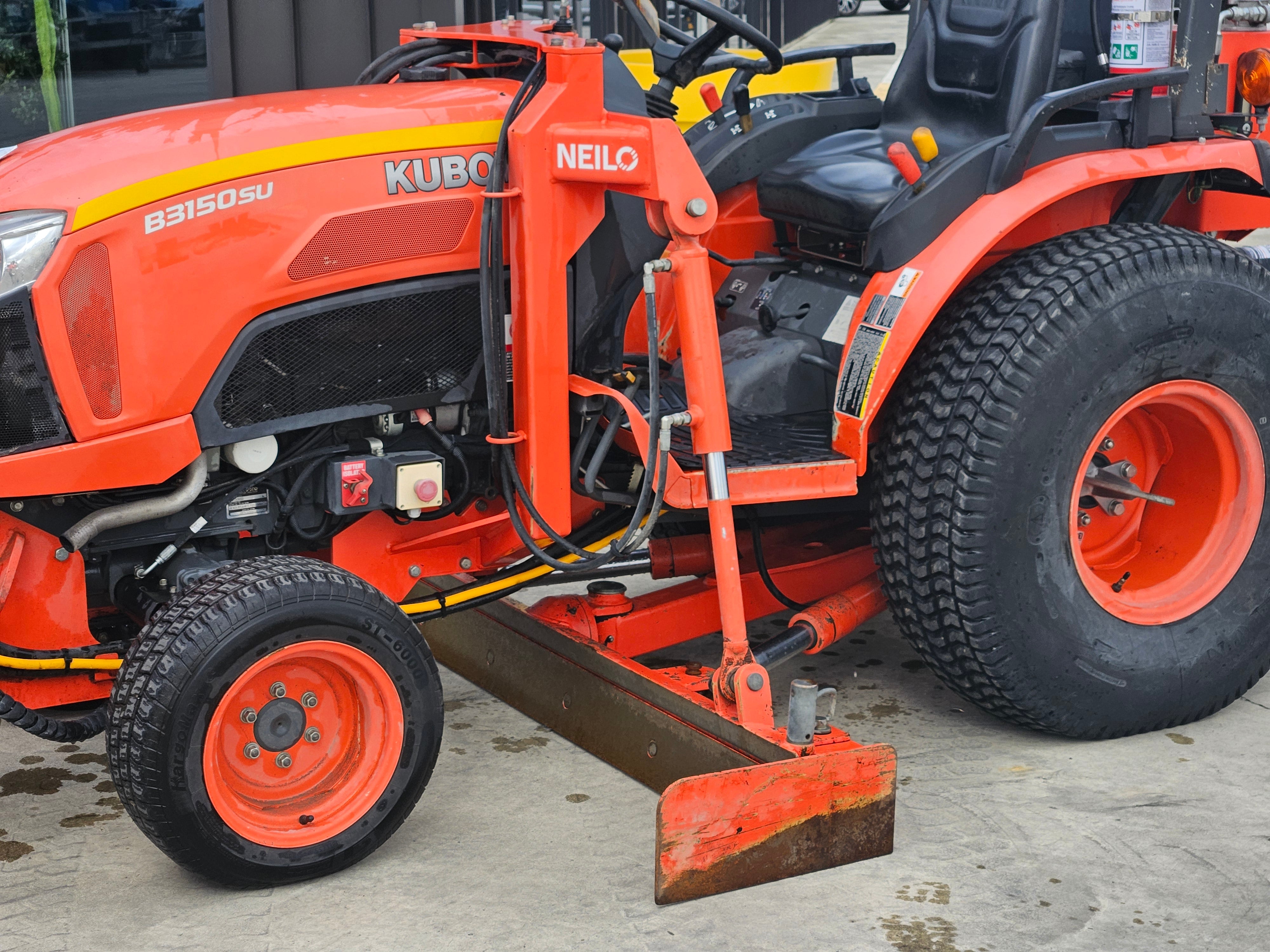 2020 Neilo B3150 Tractor Grader / Broom