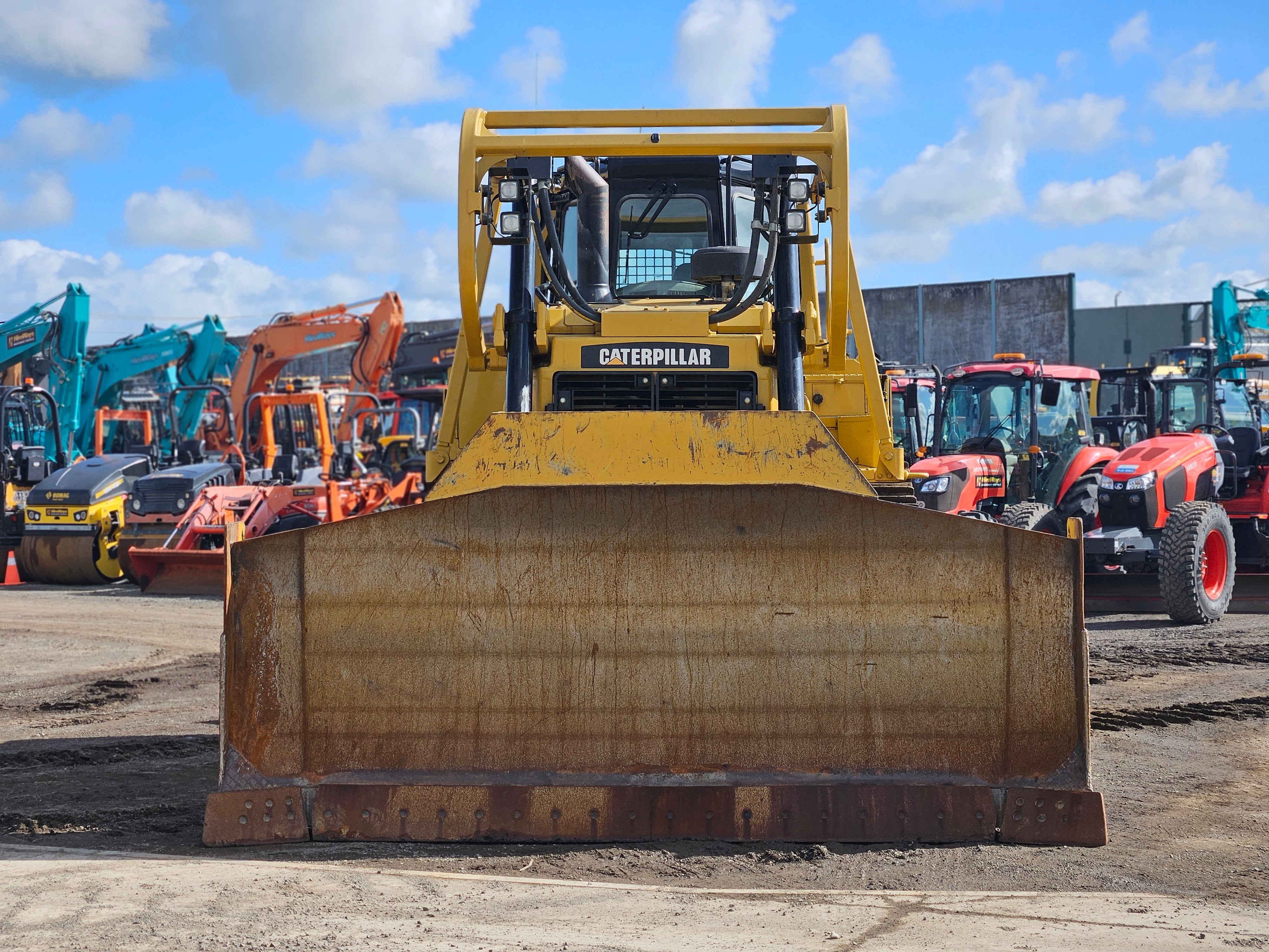 2013 CAT D6T XW Bulldozer