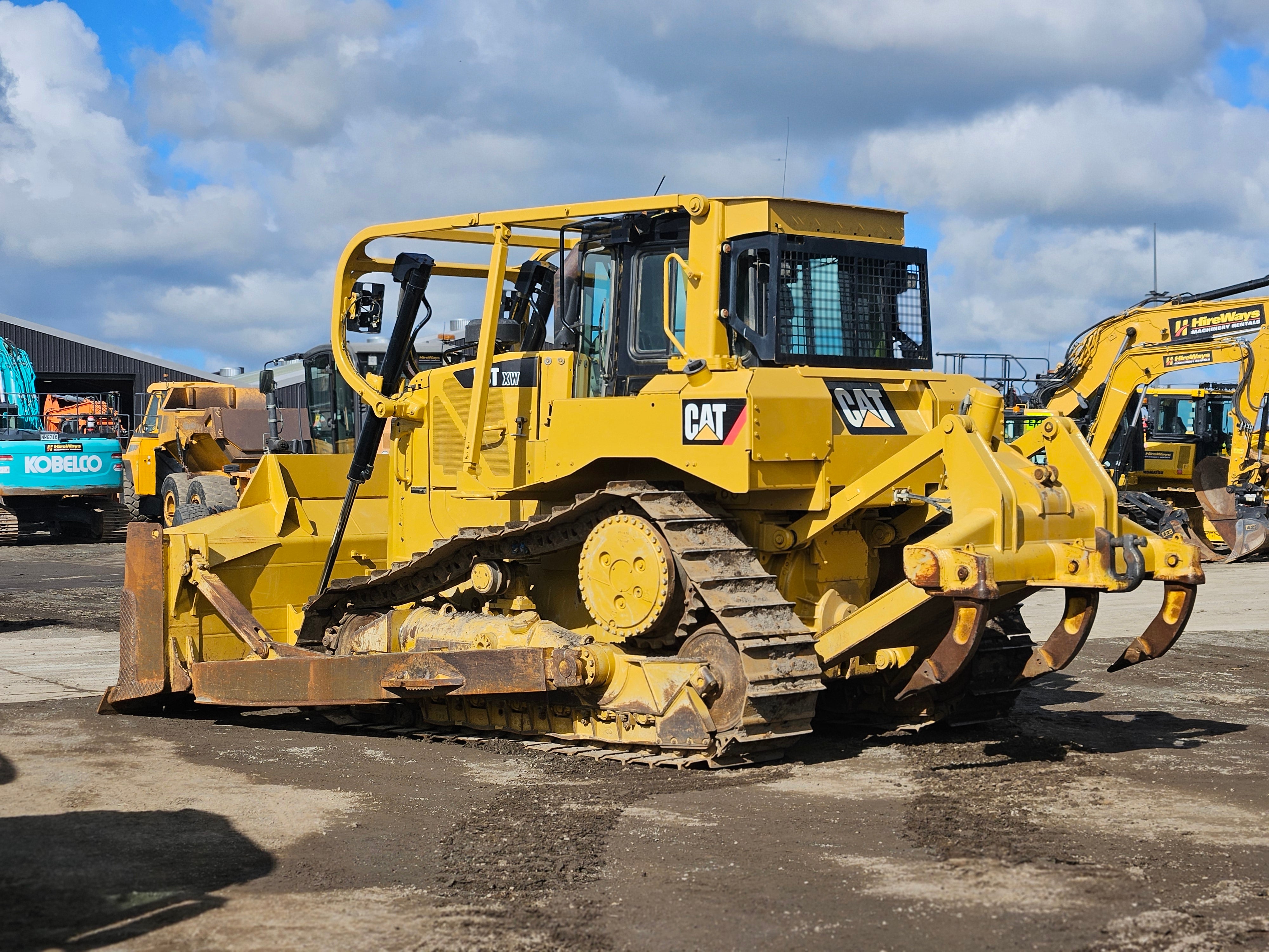 2013 CAT D6T XW Bulldozer