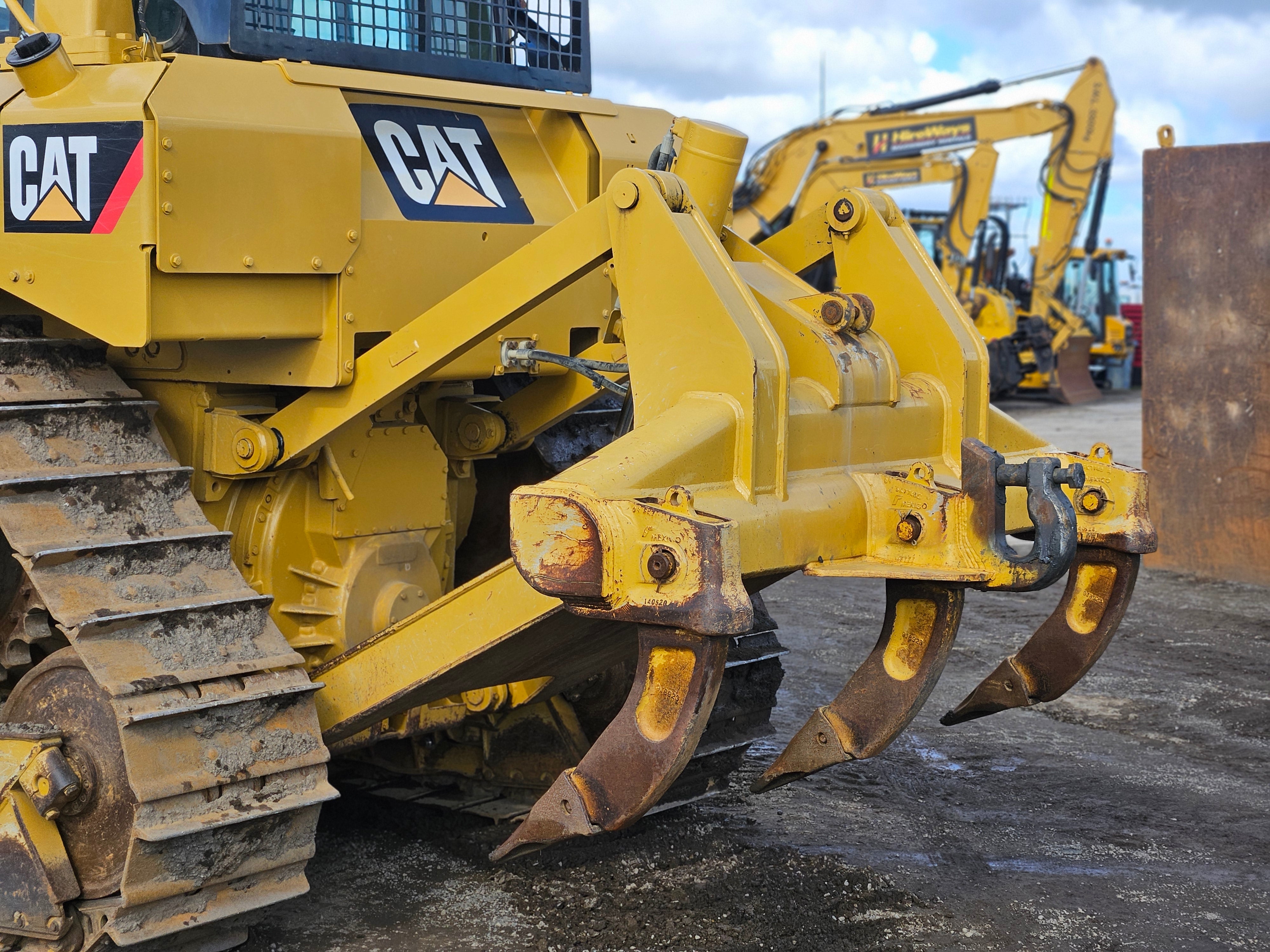 2013 CAT D6T XW Bulldozer