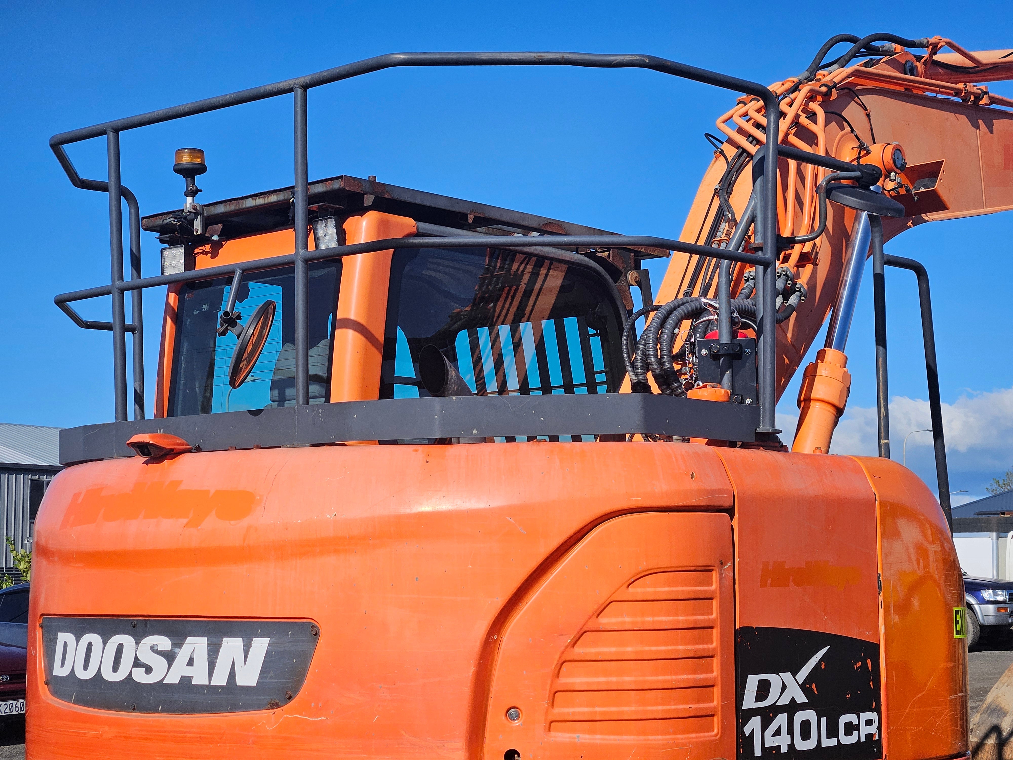 2015 Doosan DX140LCR Excavator