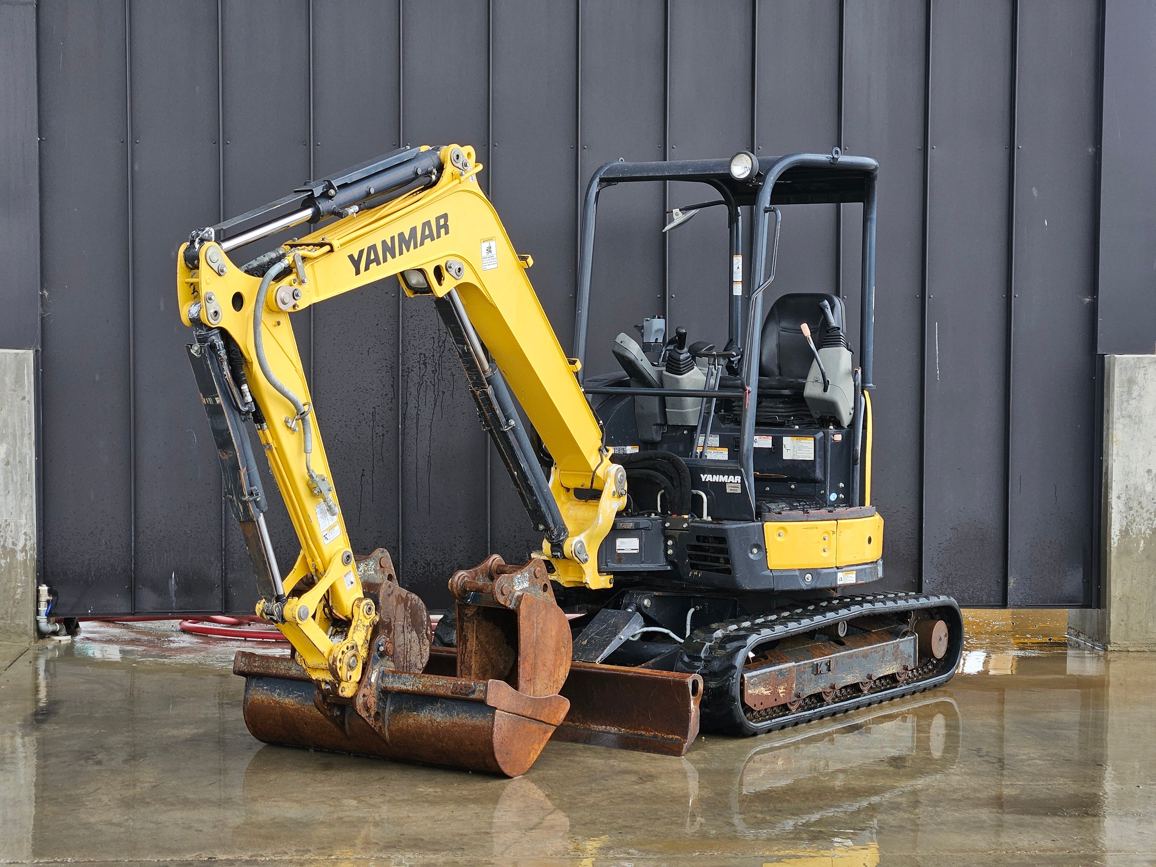 2017 Yanmar Vio30-6B